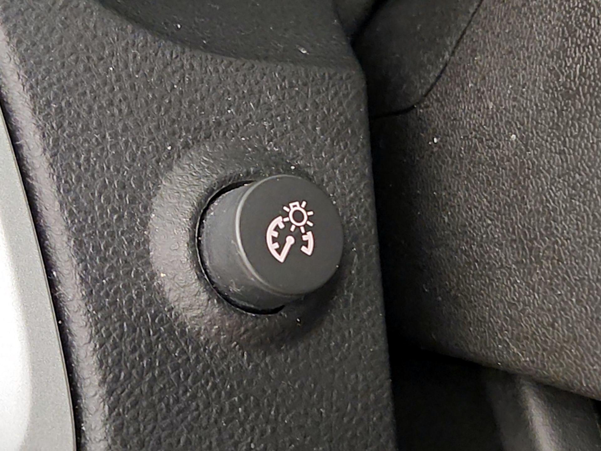 Thumbnail: 2015 GMC Terrain - 13