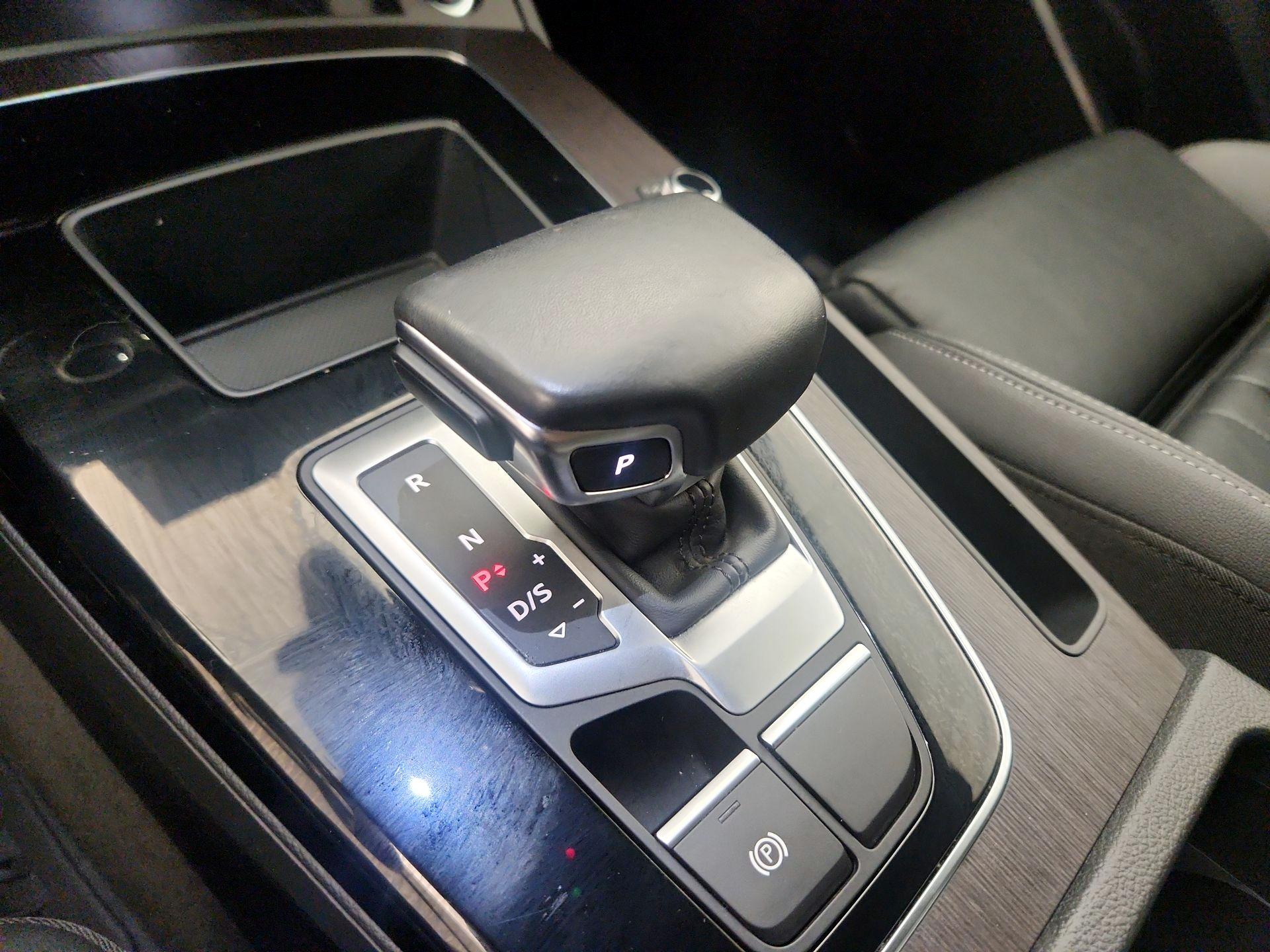 Thumbnail: 2022 Audi Q5 - 17