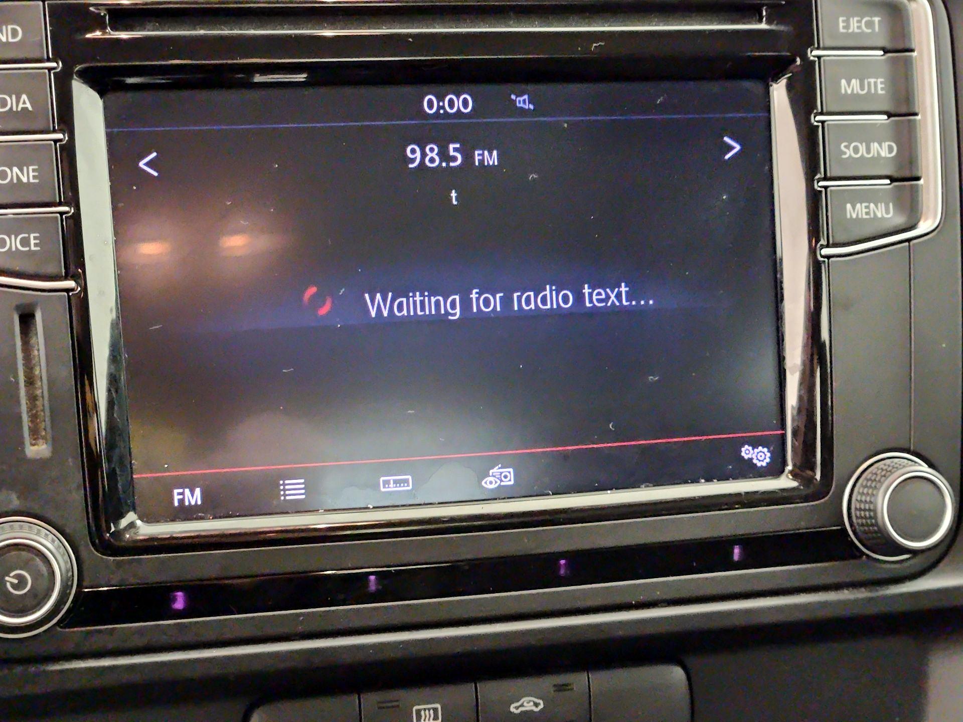 Thumbnail: 2016 Volkswagen Jetta - 15