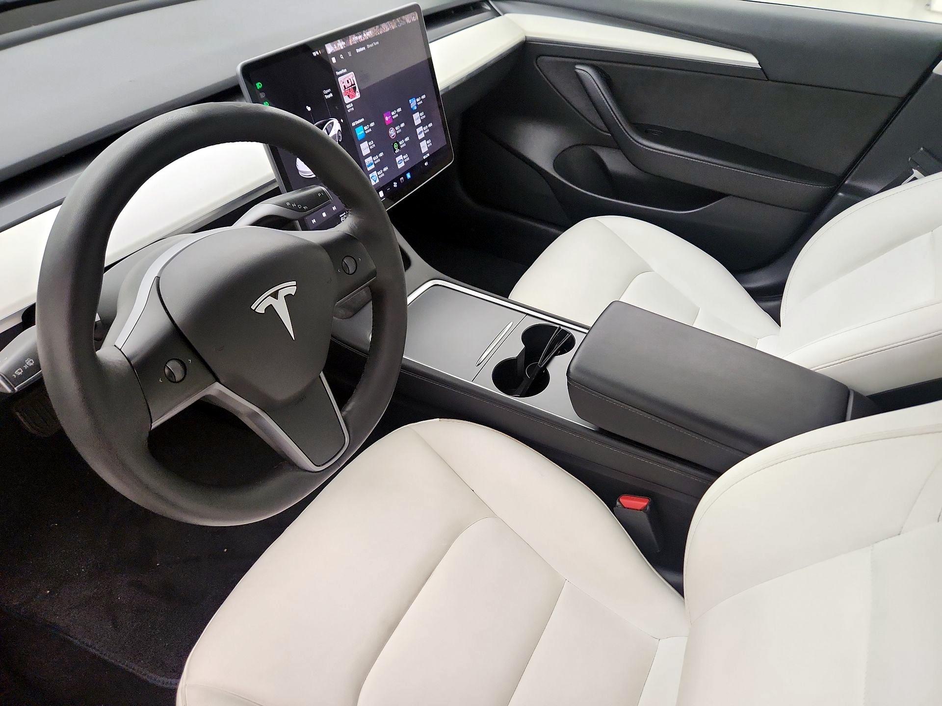 Thumbnail: 2022 Tesla Model 3 - 9