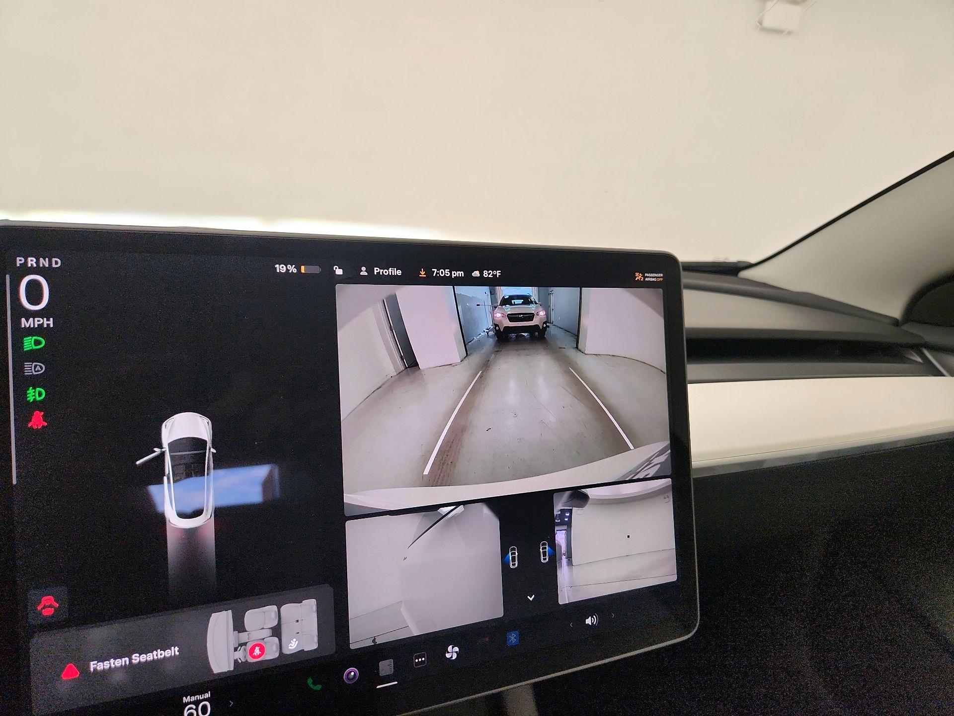 Thumbnail: 2022 Tesla Model 3 - 11