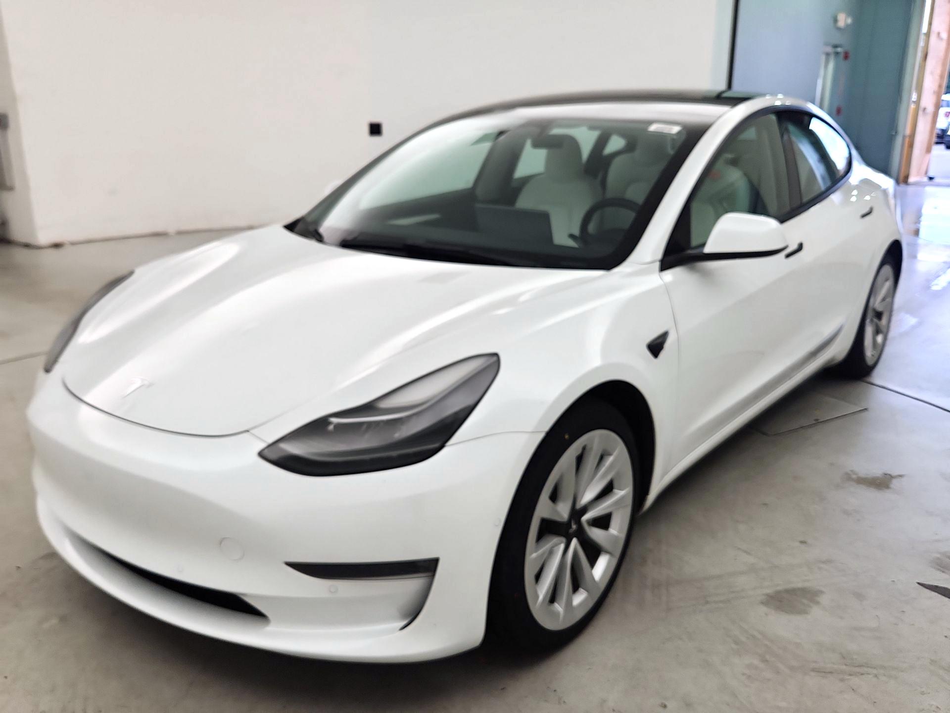 Thumbnail: 2022 Tesla Model 3 - 3