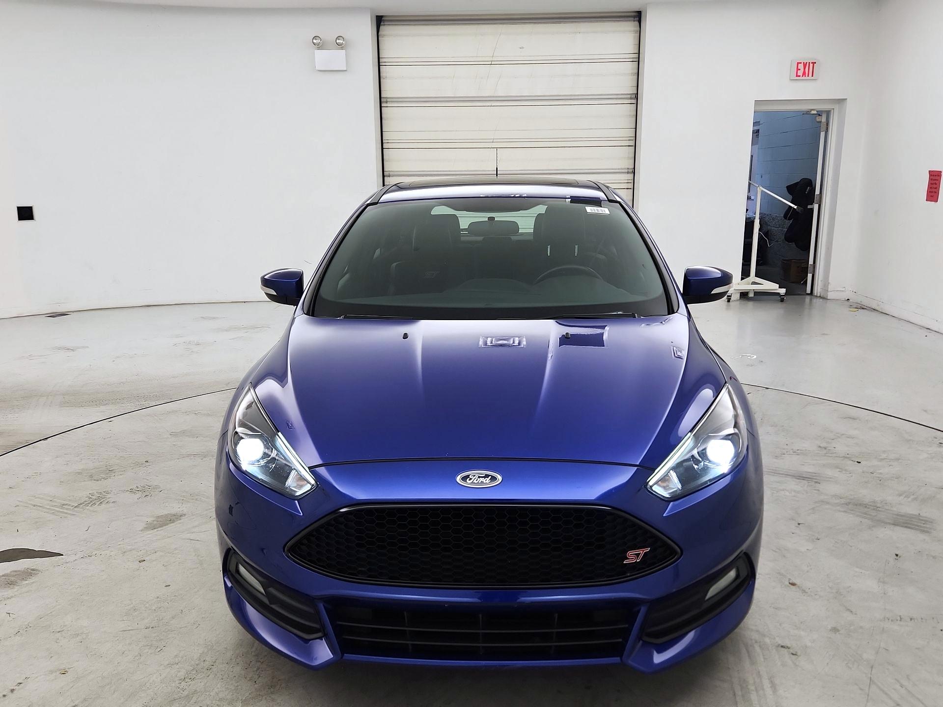 Thumbnail: 2015 Ford Focus - 2