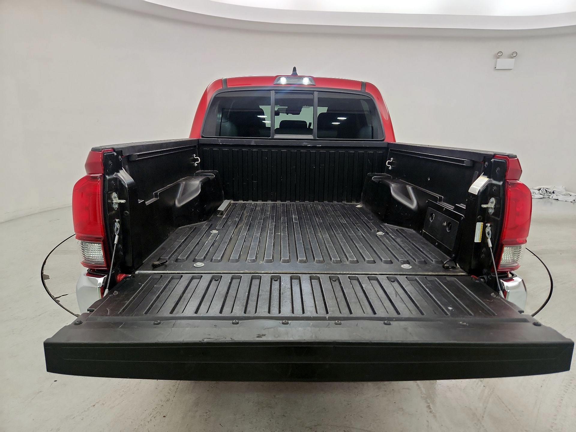 Thumbnail: 2023 Toyota Tacoma - 18