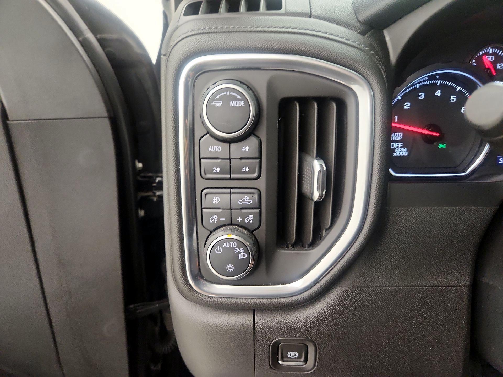 Thumbnail: 2021 Chevrolet Silverado 1500 - 13