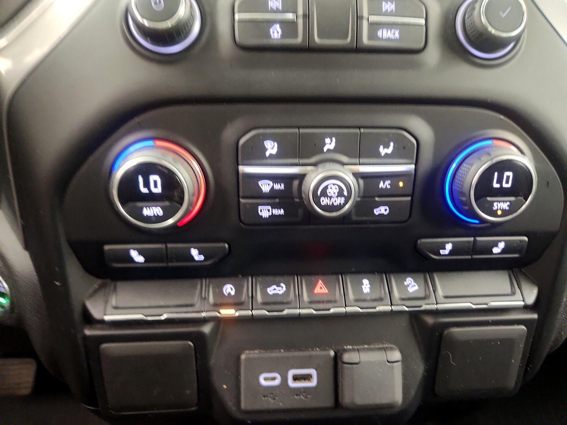 Thumbnail: 2021 Chevrolet Silverado 1500 - 16