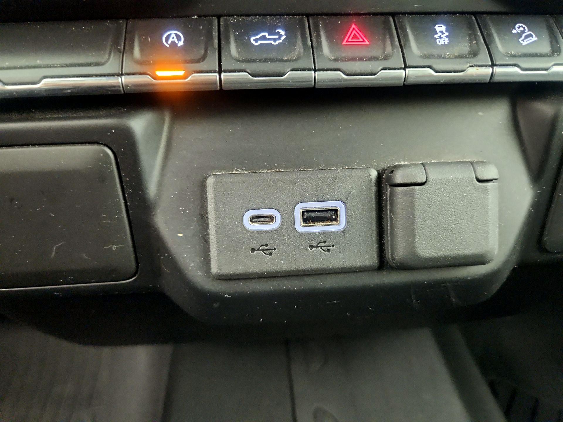 Thumbnail: 2021 Chevrolet Silverado 1500 - 18