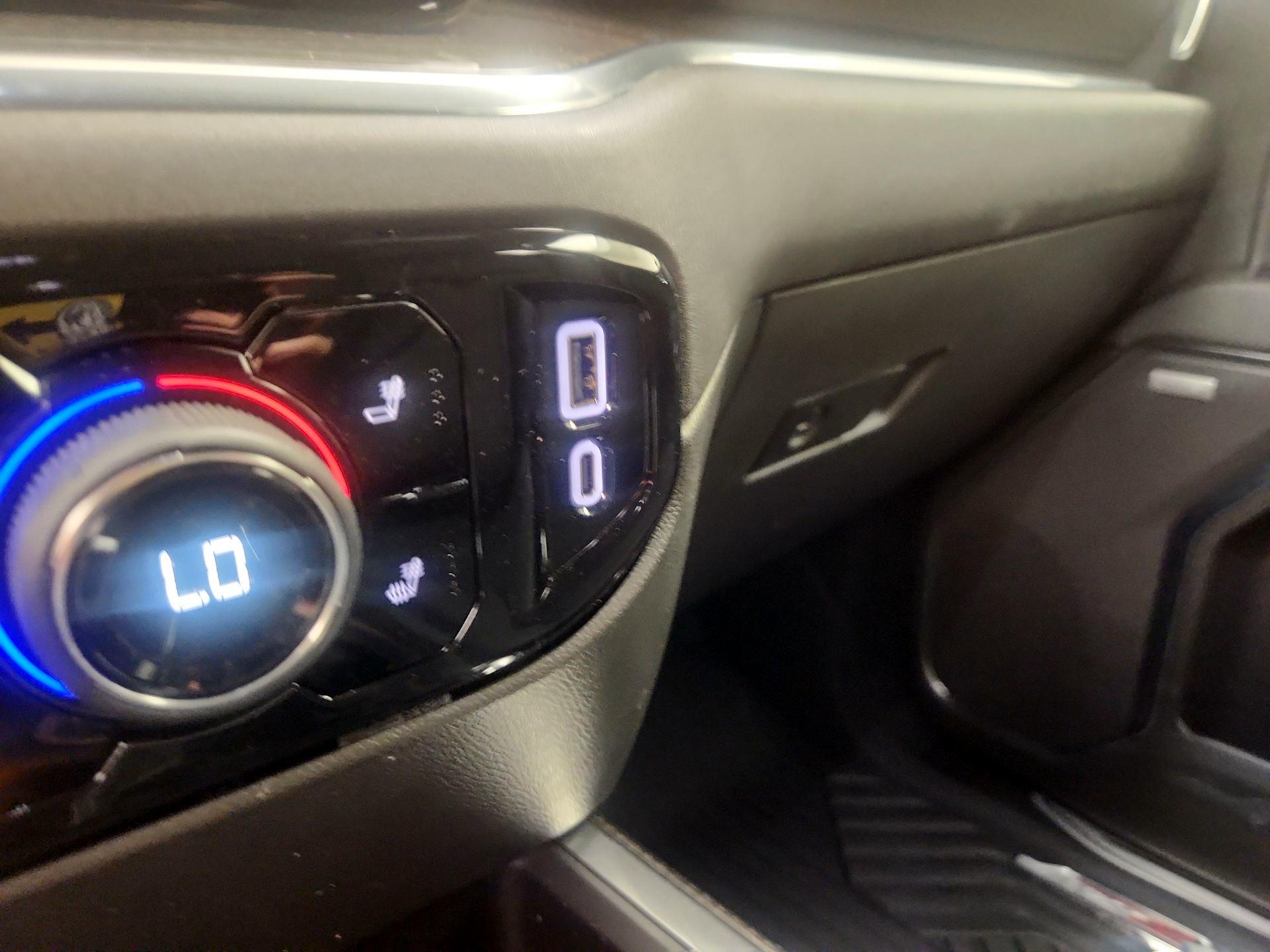 Thumbnail: 2024 Chevrolet Silverado 1500 - 19
