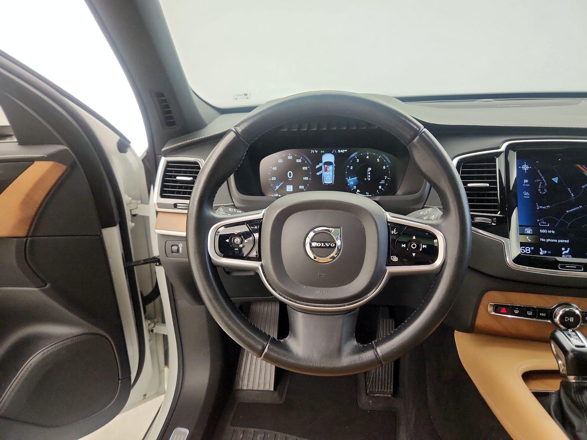 Thumbnail: 2019 Volvo XC90 - 10