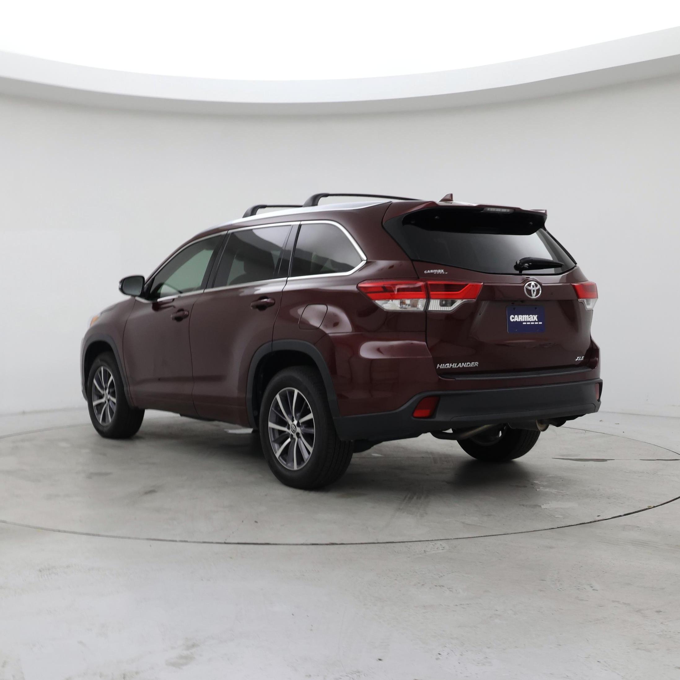 Thumbnail: 2017 Toyota Highlander - 2