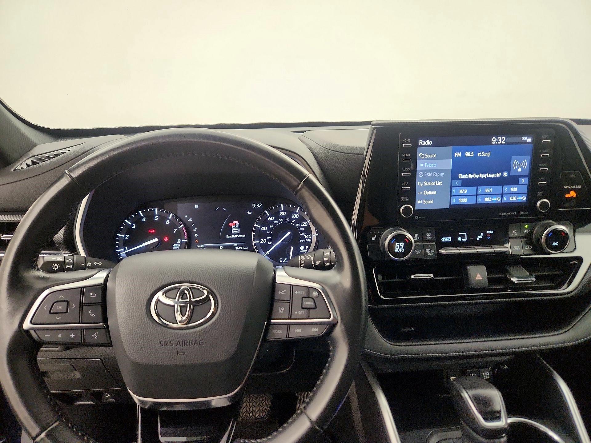 Thumbnail: 2021 Toyota Highlander - 9