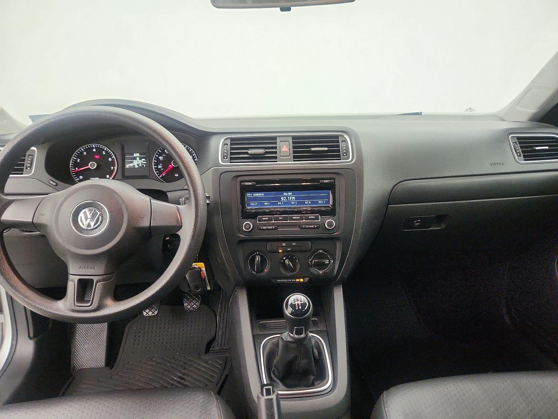 Thumbnail: 2014 Volkswagen Jetta - 9