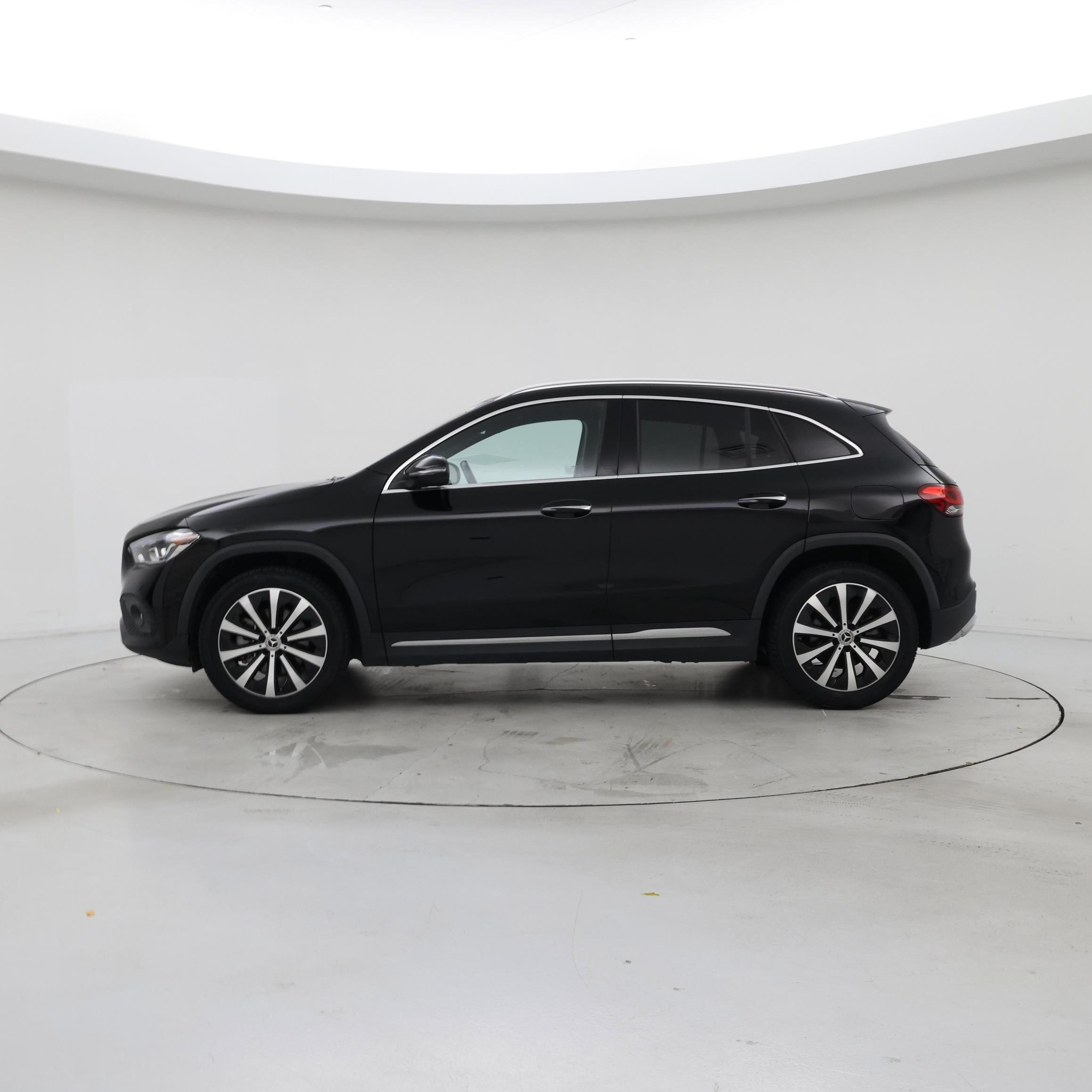 Thumbnail: 2023 Mercedes-Benz GLA - 3