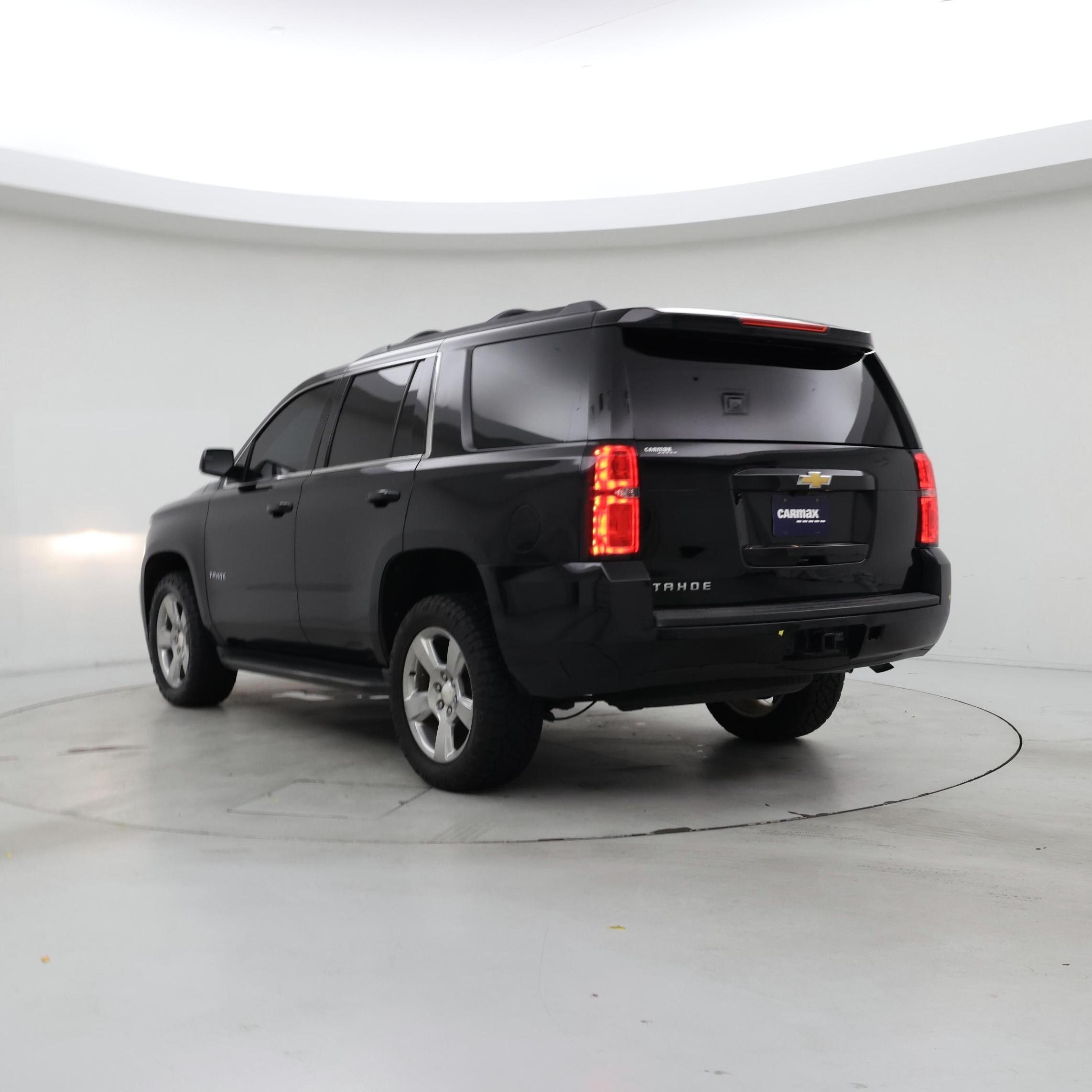 Thumbnail: 2017 Chevrolet Tahoe - 2