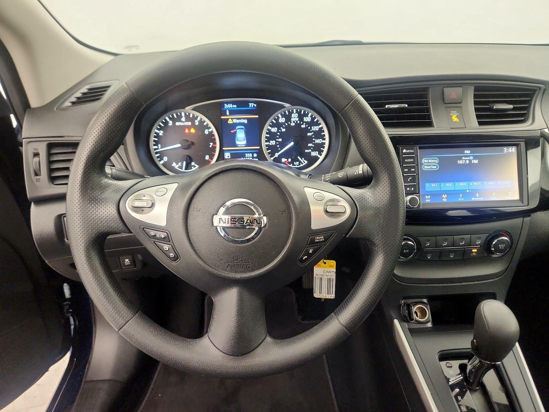 Thumbnail: 2019 Nissan Sentra - 9