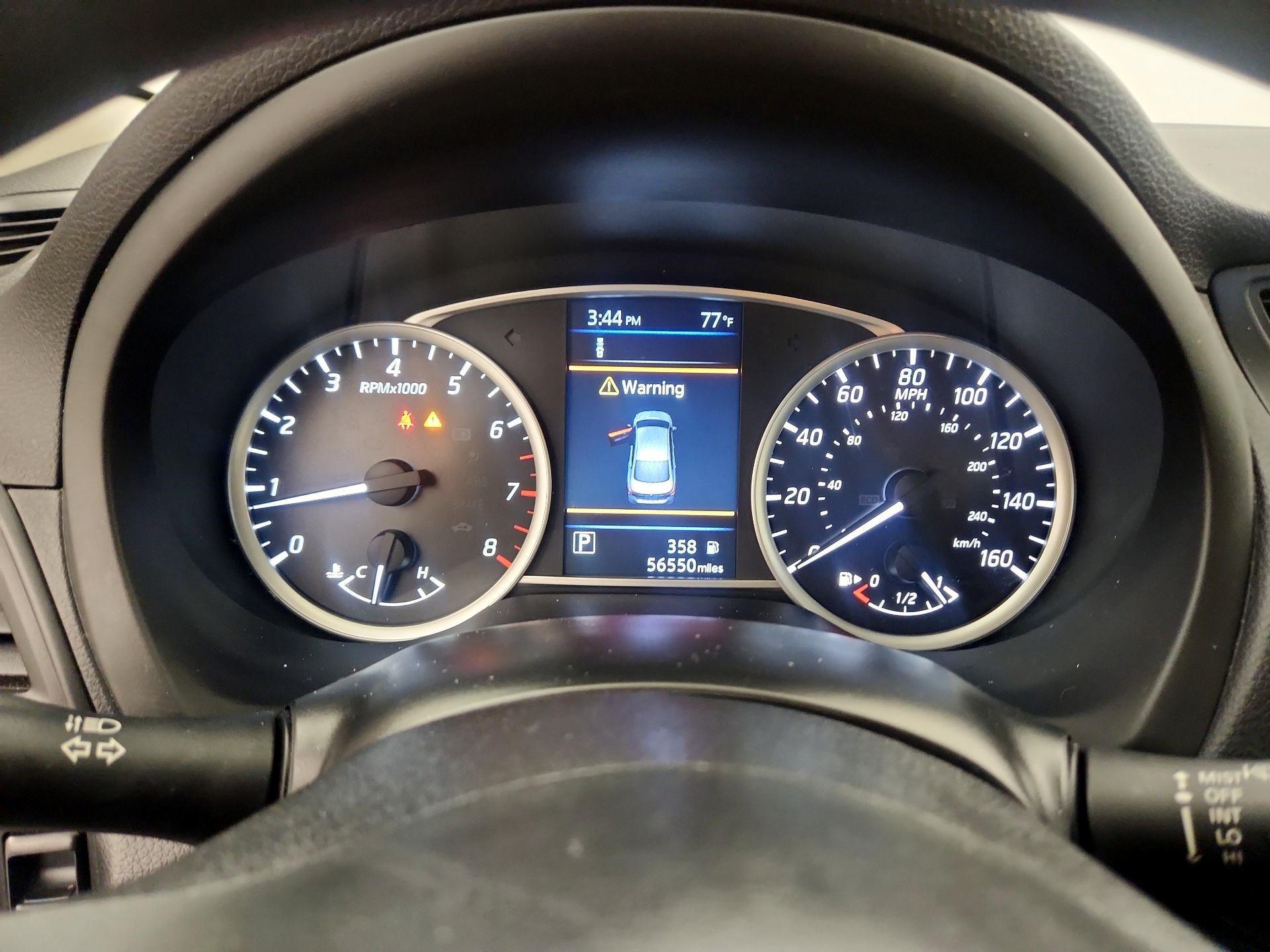 Thumbnail: 2019 Nissan Sentra - 10