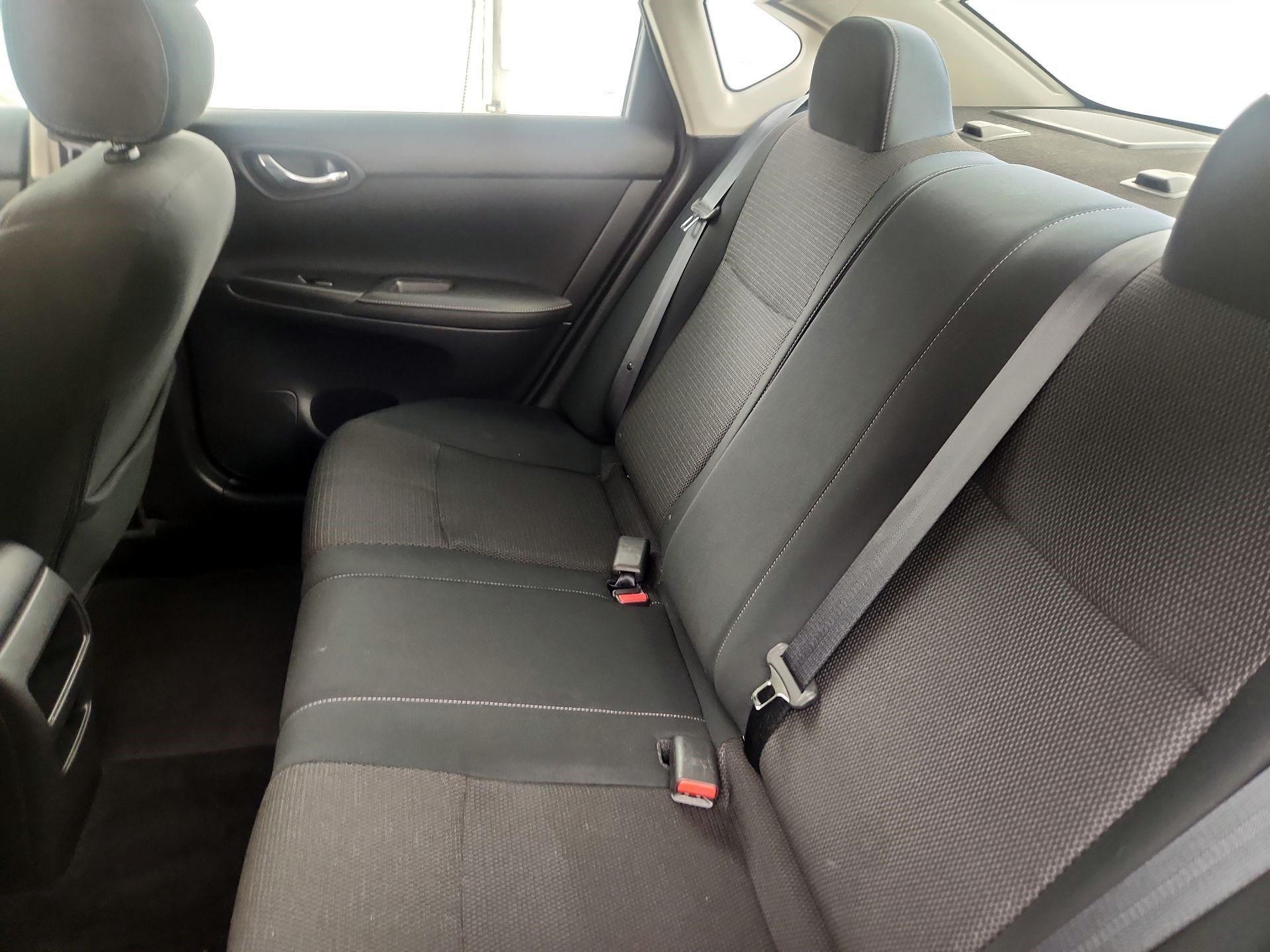 Thumbnail: 2019 Nissan Sentra - 19