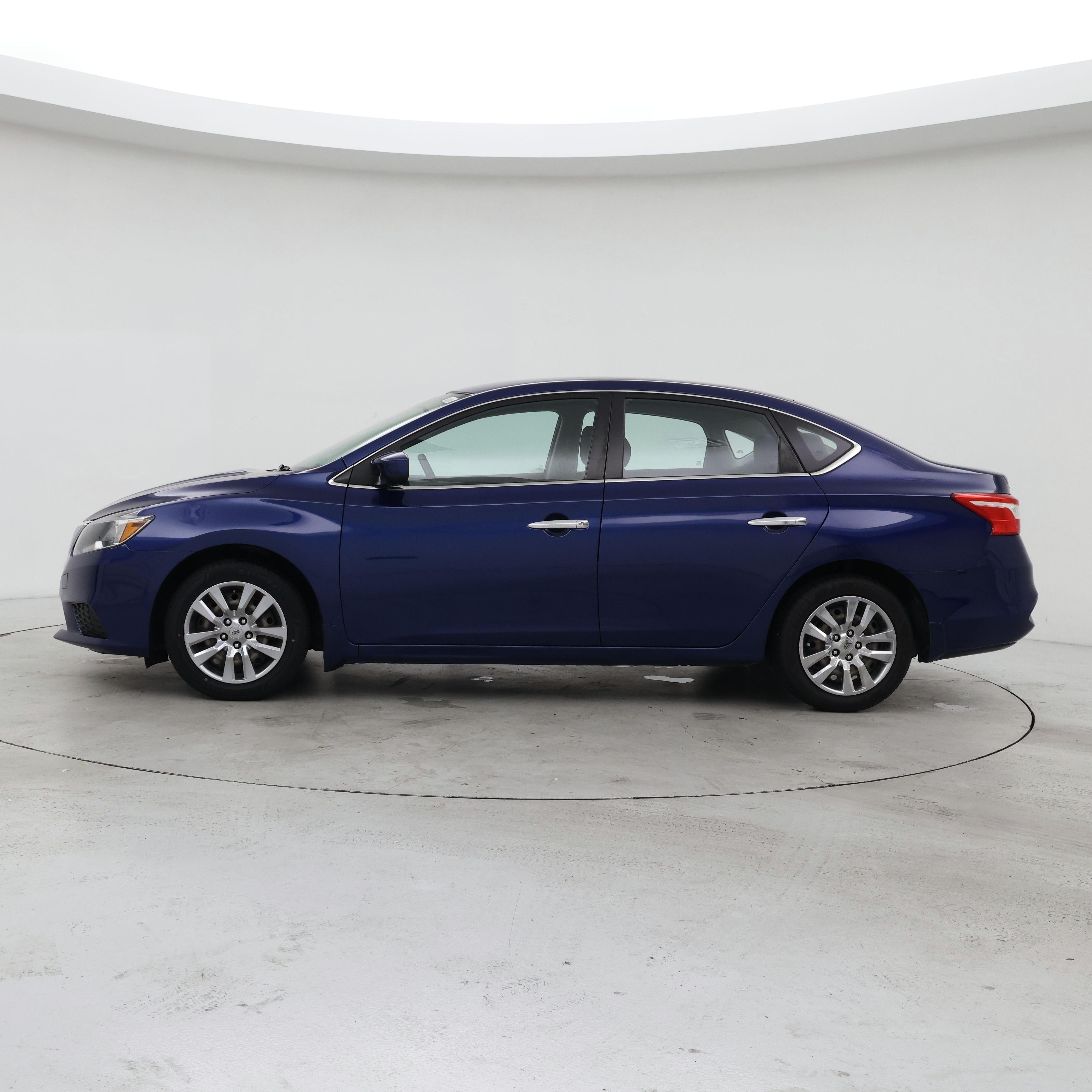 Thumbnail: 2019 Nissan Sentra - 3