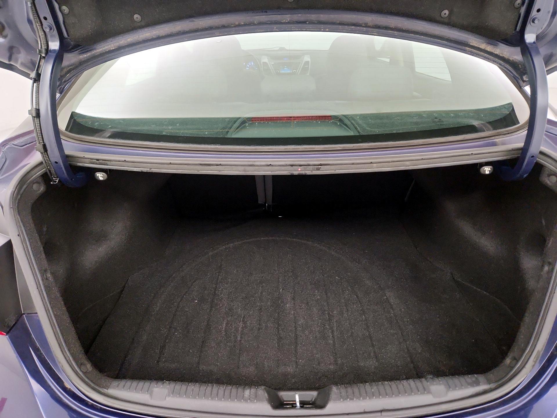 Thumbnail: 2014 Hyundai Elantra - 18