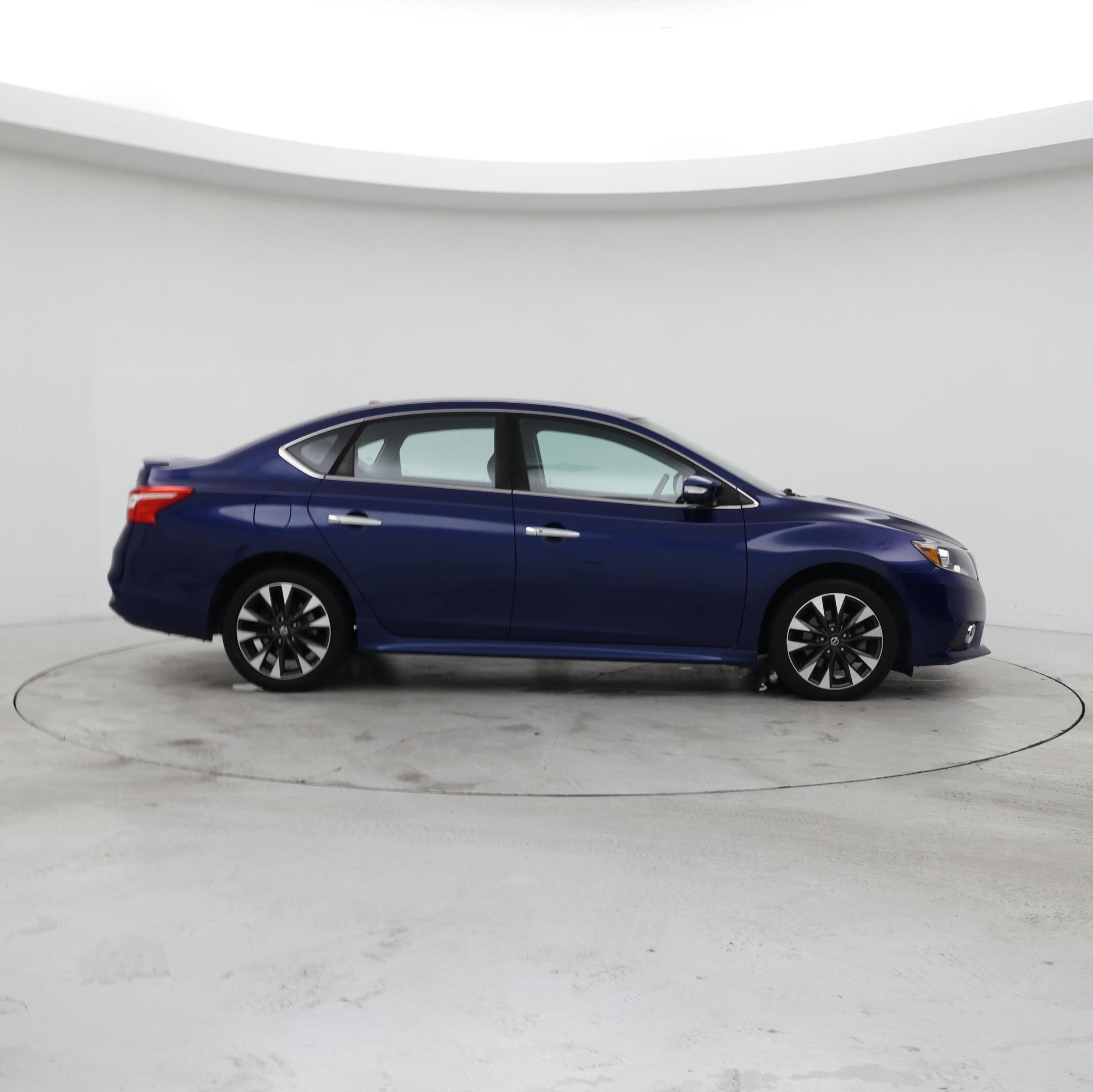 Thumbnail: 2017 Nissan Sentra - 7