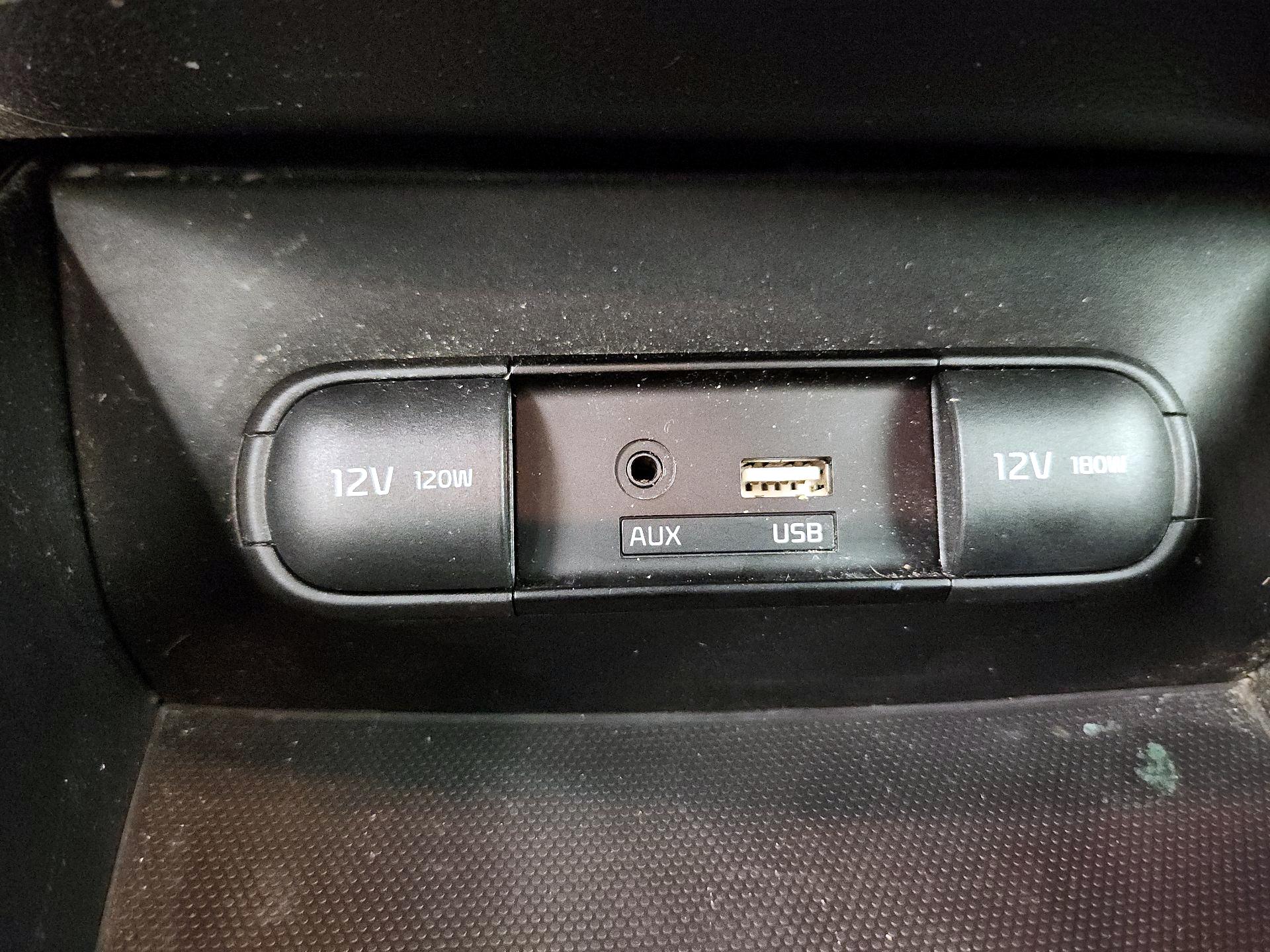 Thumbnail: 2018 Kia Soul - 15