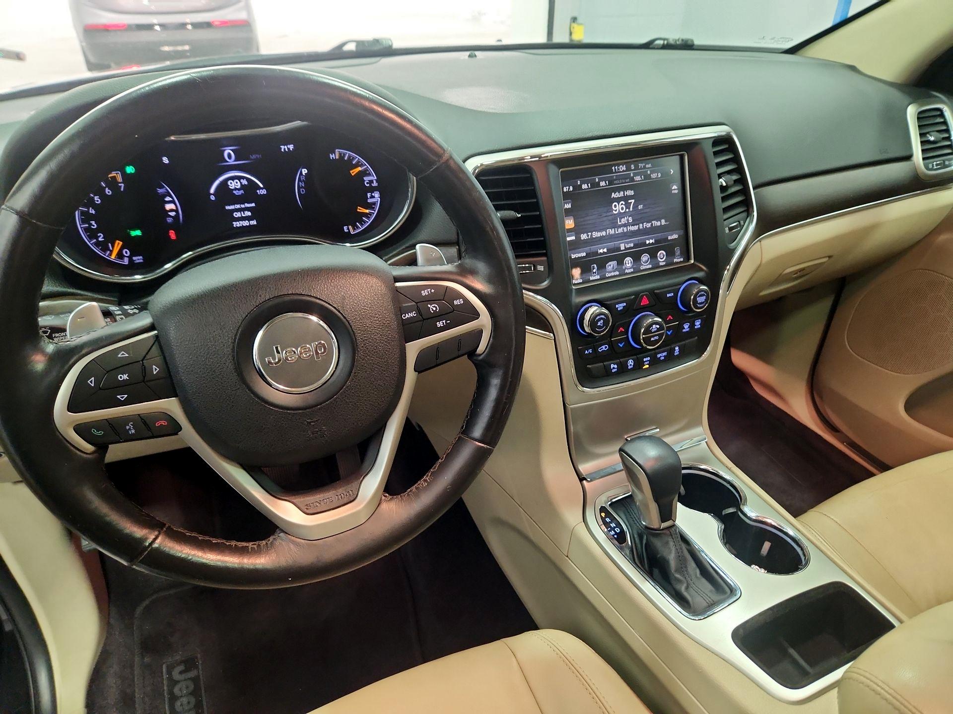 Thumbnail: 2016 Jeep Grand Cherokee - 9