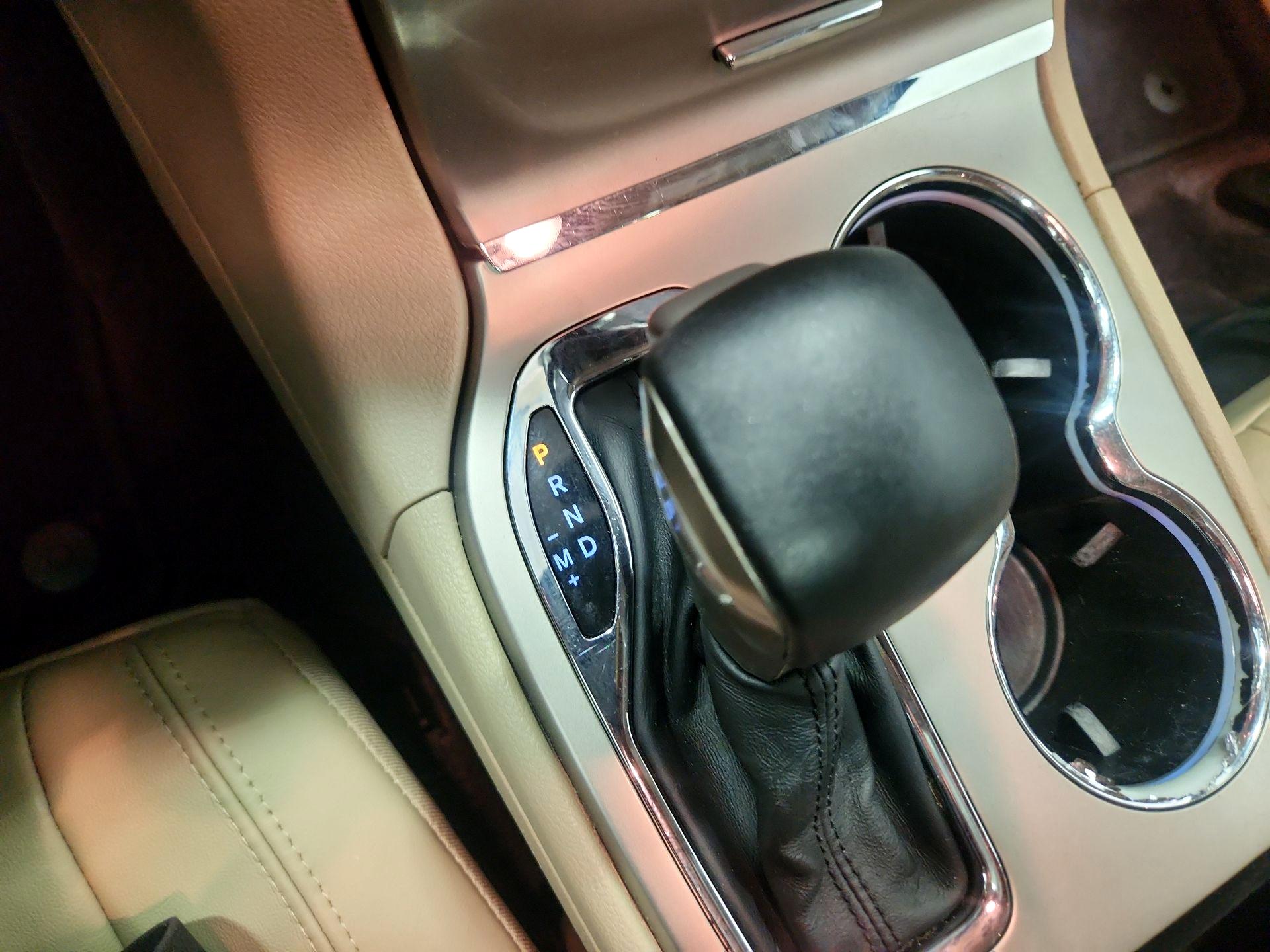 Thumbnail: 2016 Jeep Grand Cherokee - 17