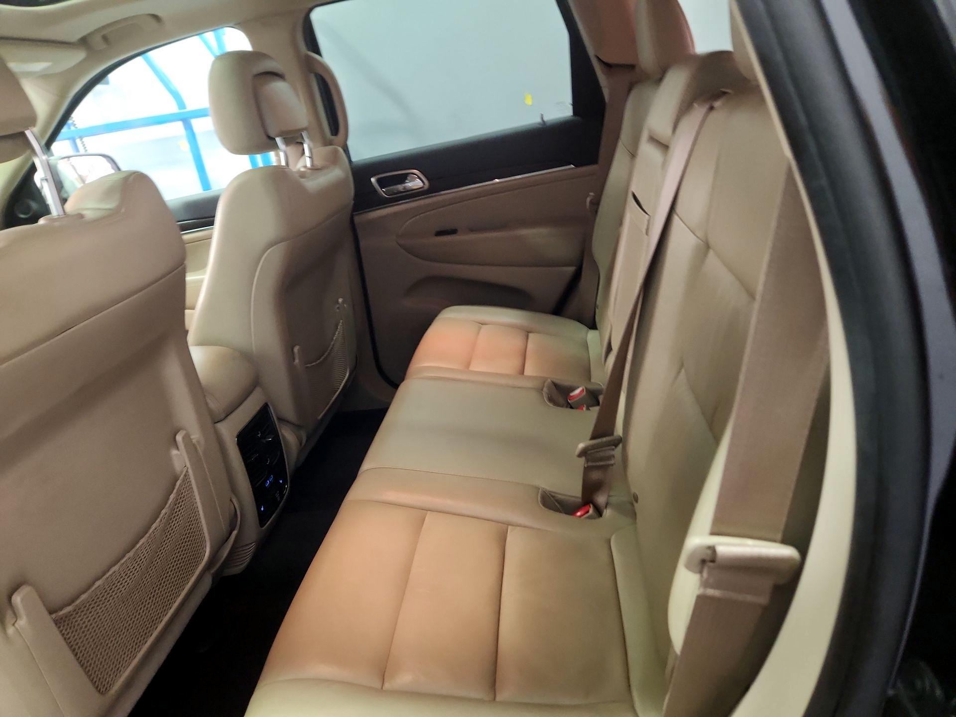 Thumbnail: 2016 Jeep Grand Cherokee - 20