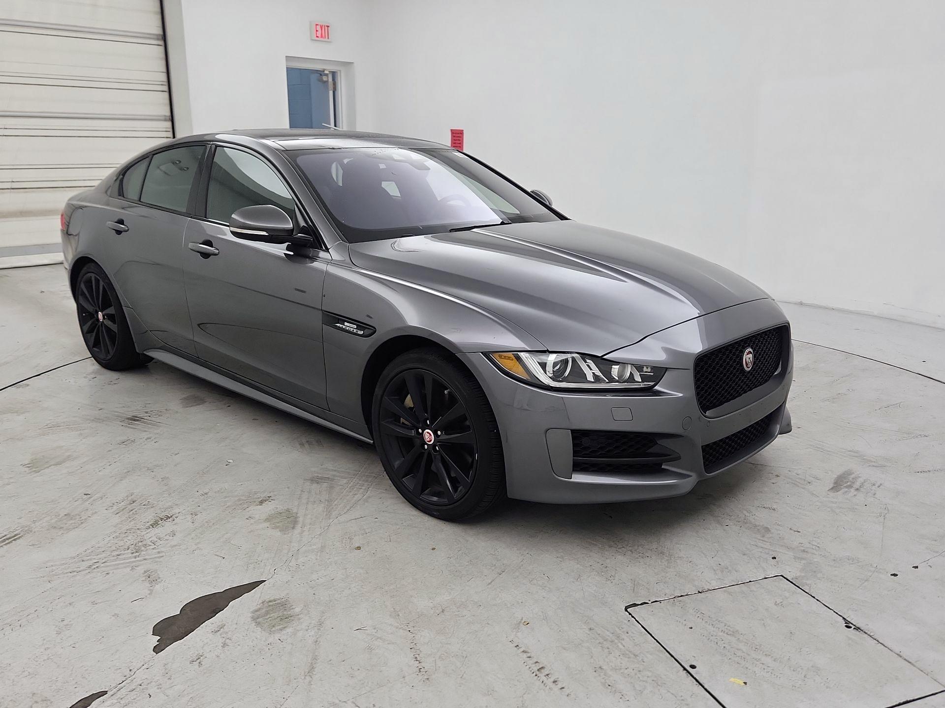 Thumbnail: 2017 Jaguar XE - 1