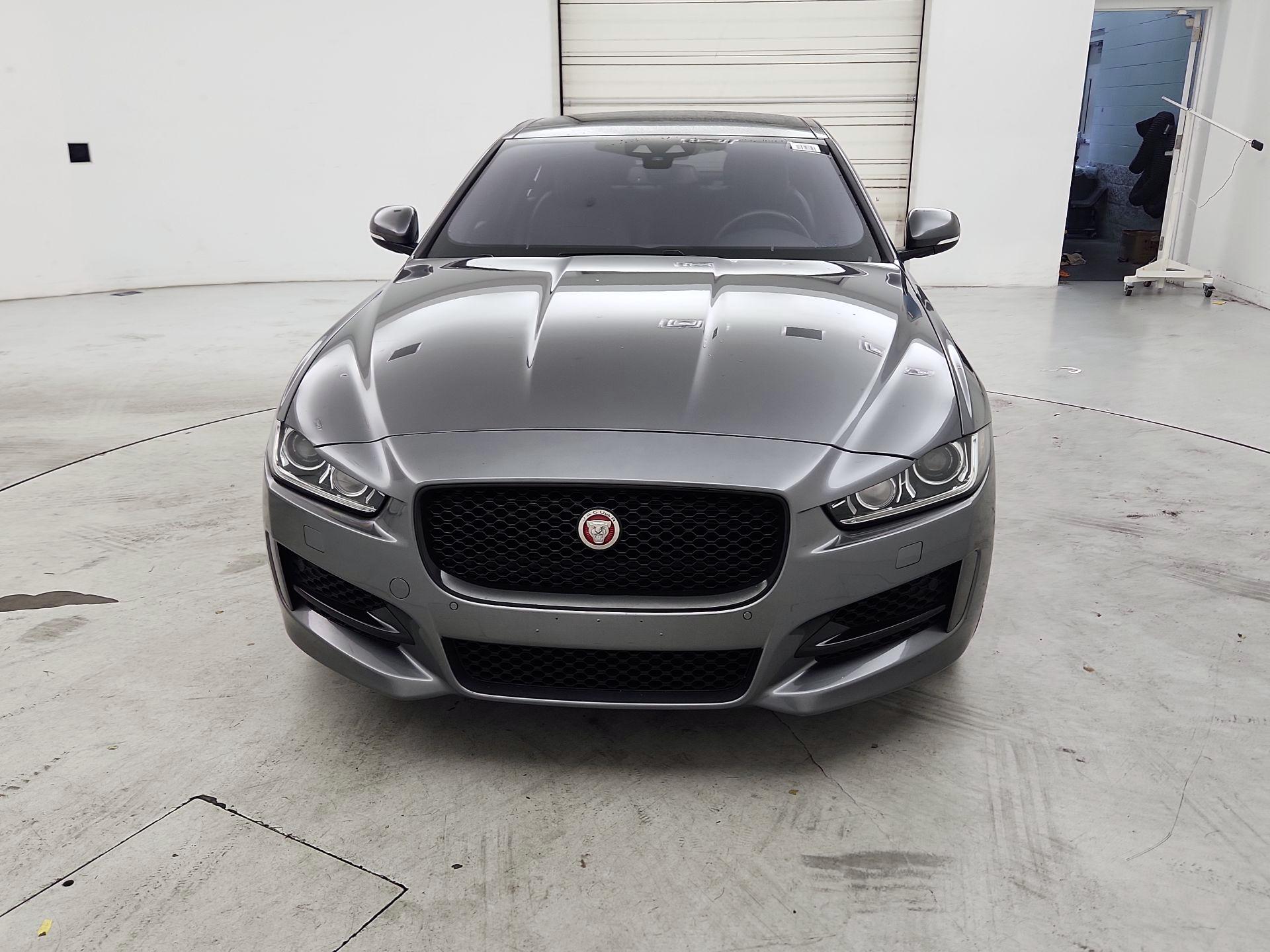 Thumbnail: 2017 Jaguar XE - 2