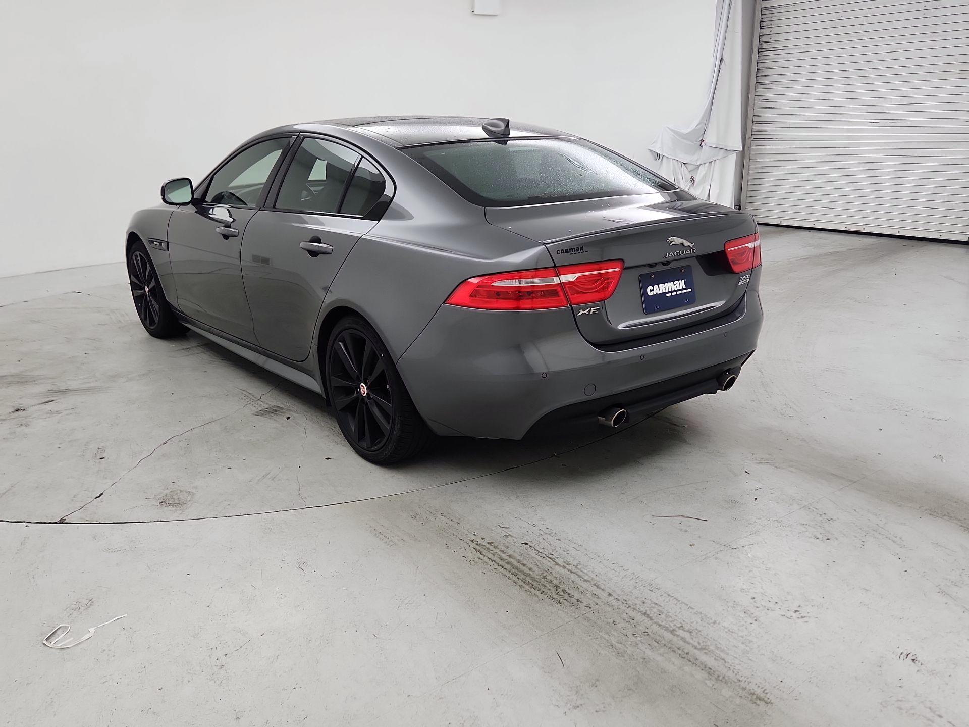 Thumbnail: 2017 Jaguar XE - 7