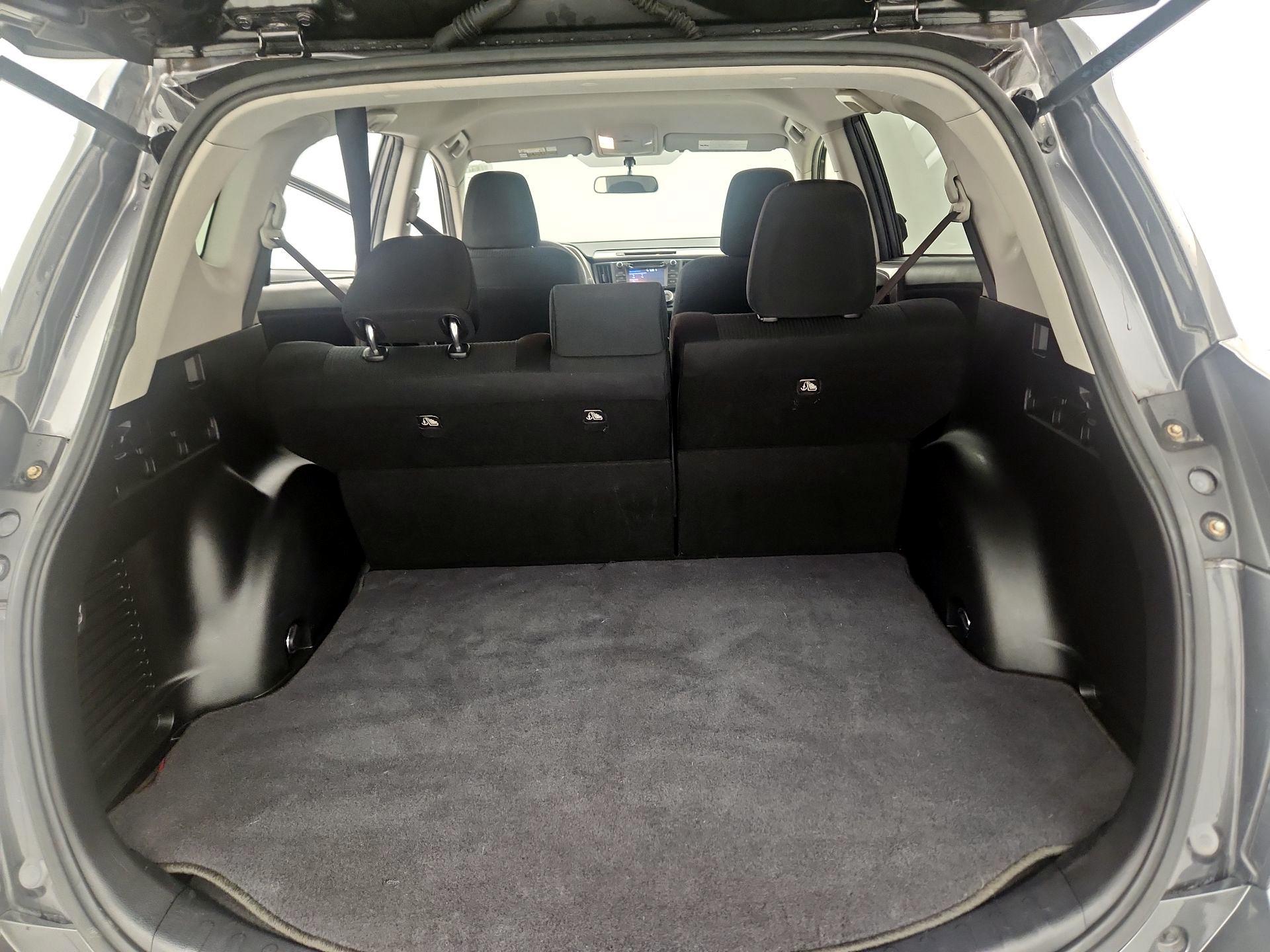 Thumbnail: 2016 Toyota RAV4 - 20