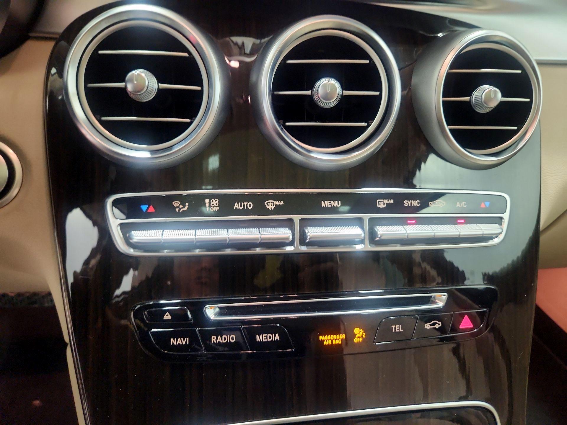 Thumbnail: 2017 Mercedes-Benz GLC - 16