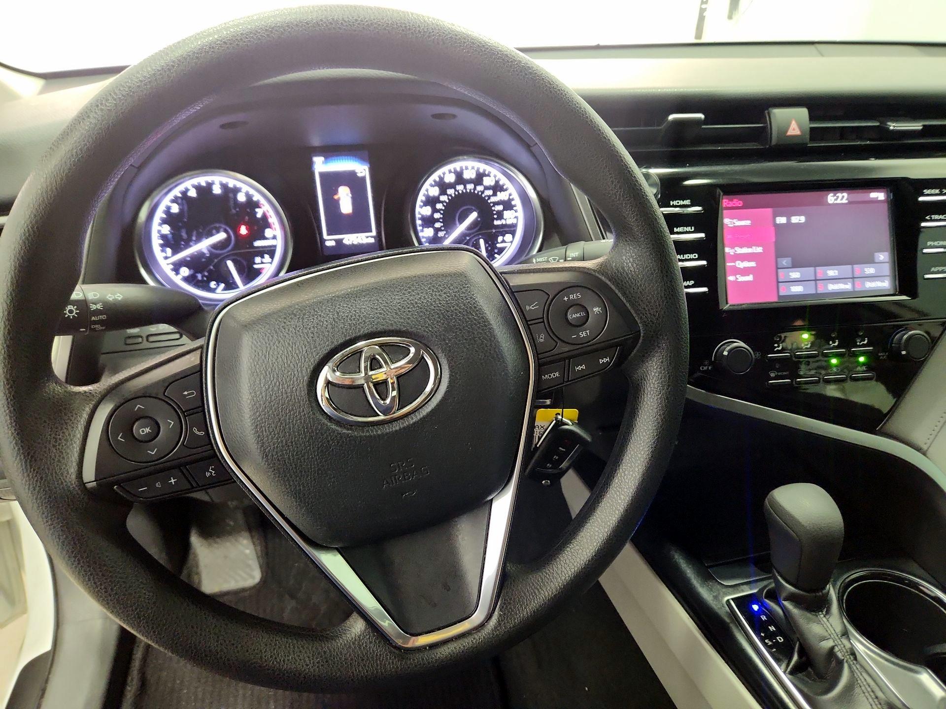 Thumbnail: 2019 Toyota Camry - 9