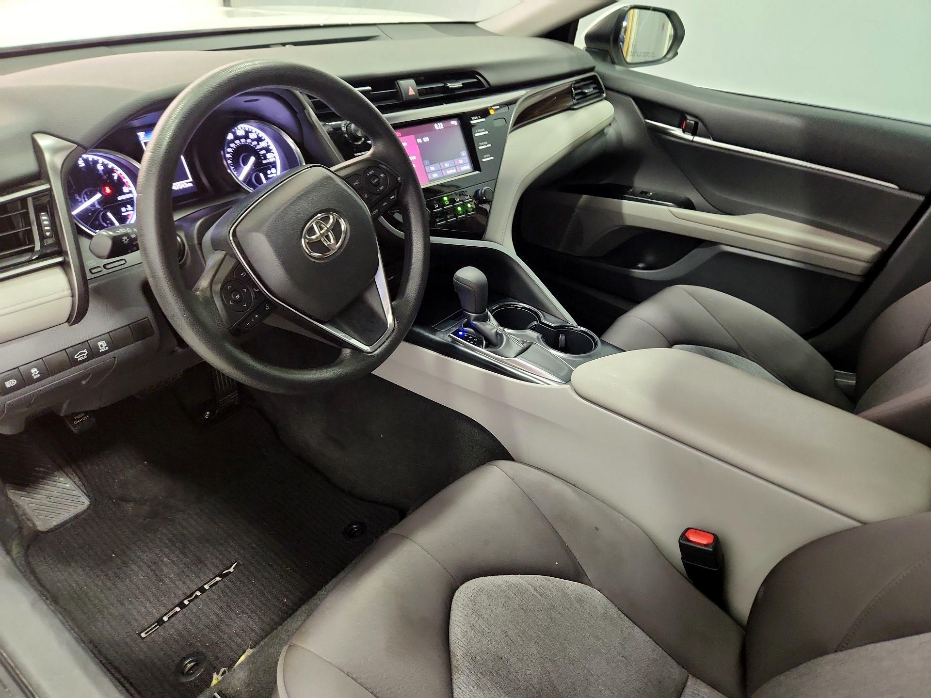 Thumbnail: 2019 Toyota Camry - 11