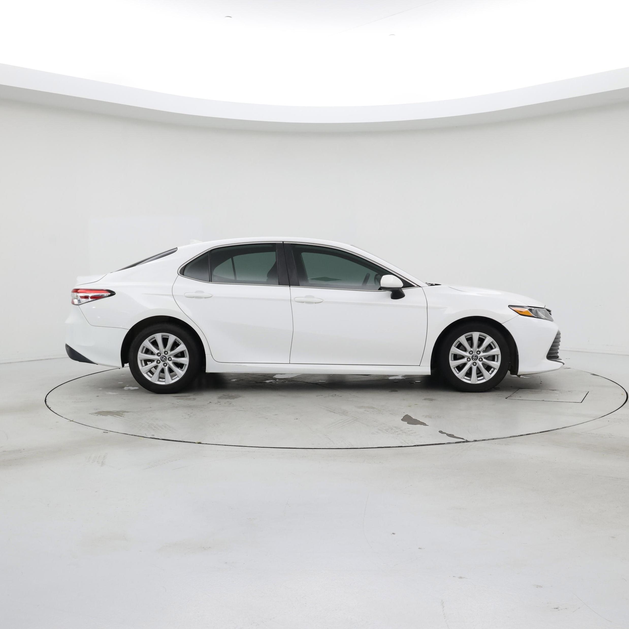 Thumbnail: 2019 Toyota Camry - 7