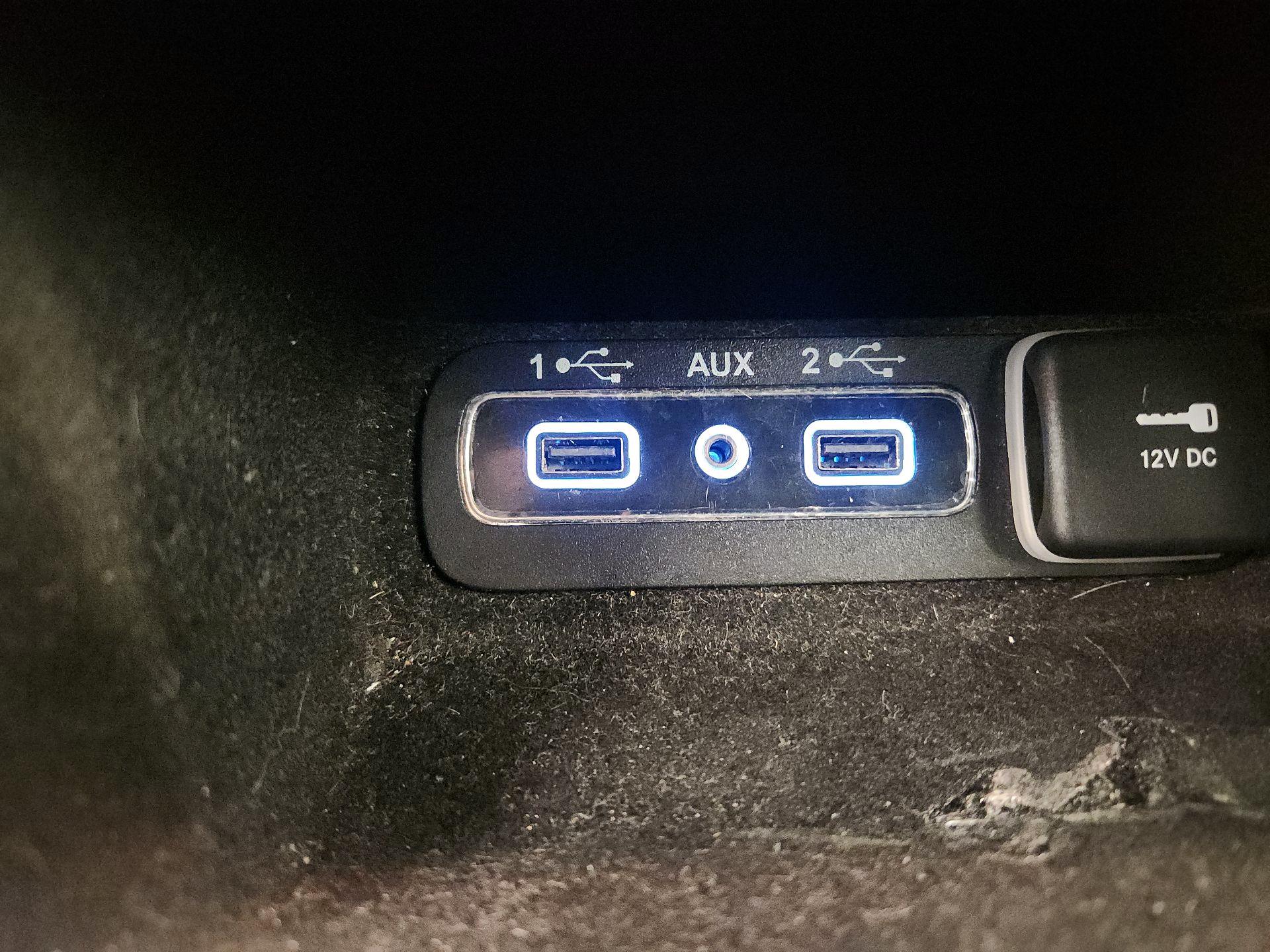 Thumbnail: 2019 Jeep Grand Cherokee - 18