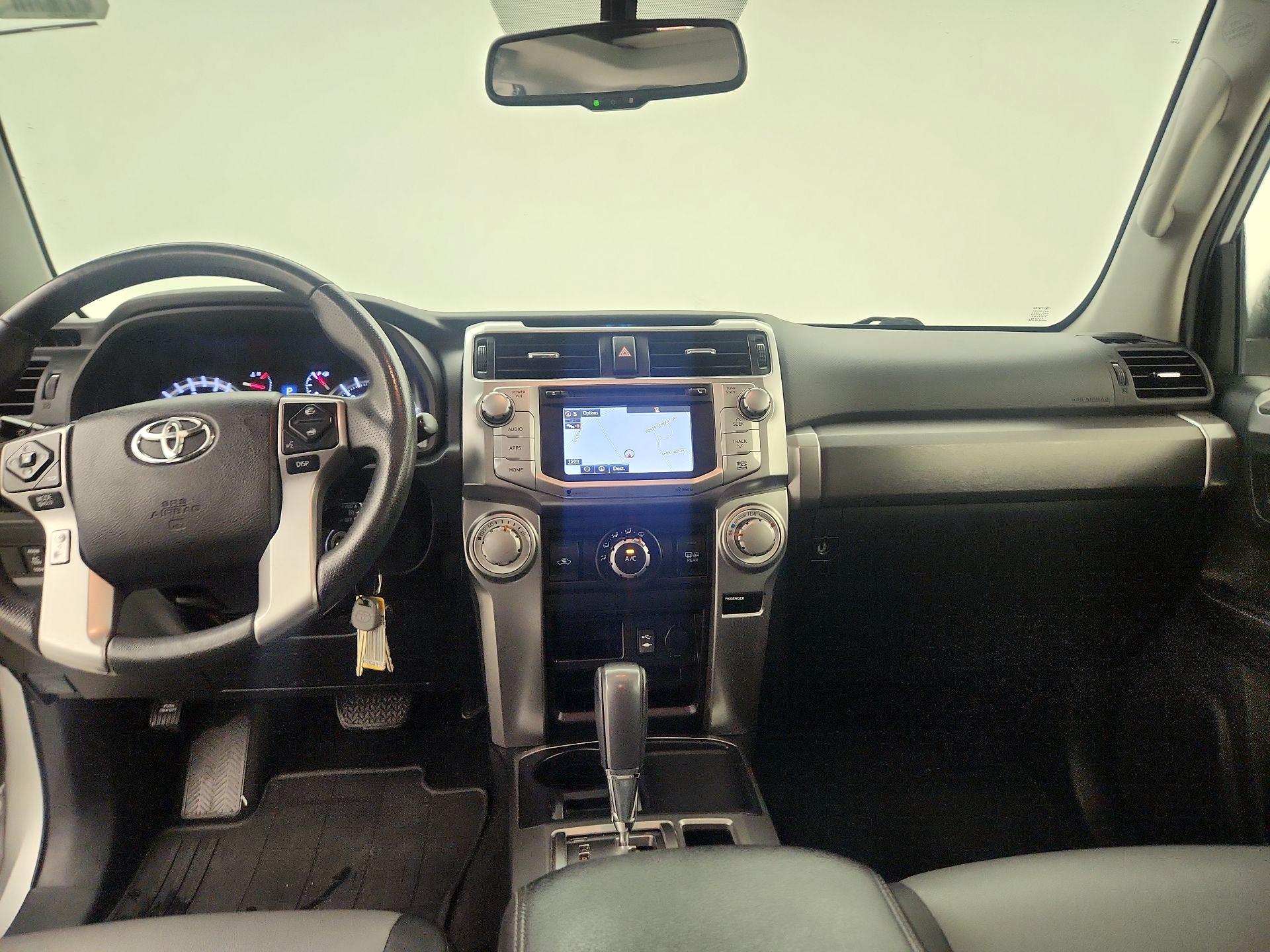 Thumbnail: 2015 Toyota 4Runner - 9