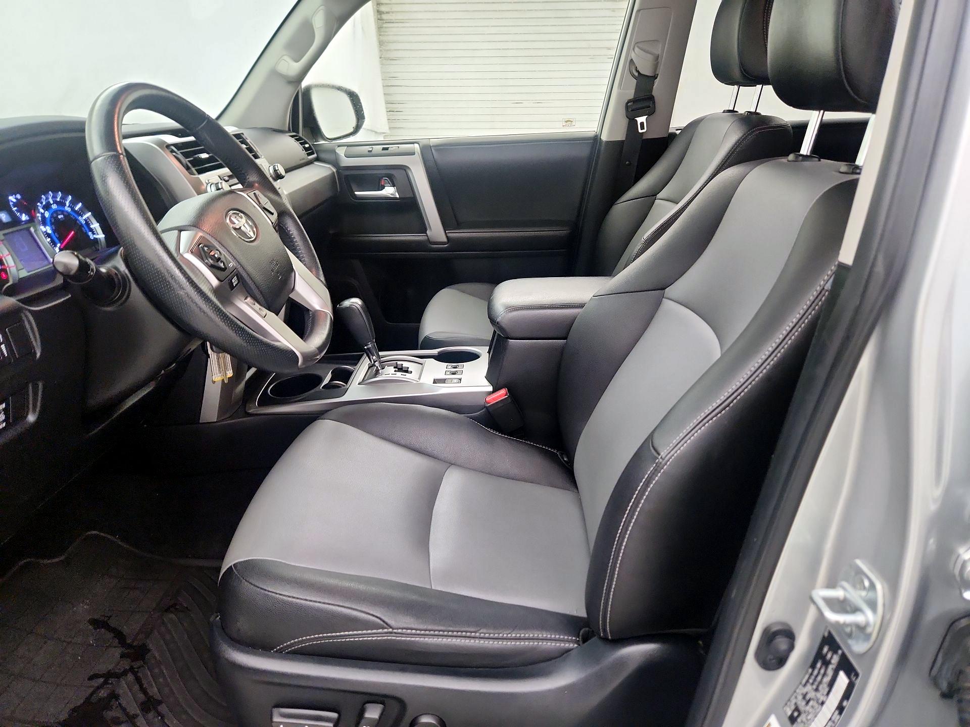 Thumbnail: 2015 Toyota 4Runner - 11