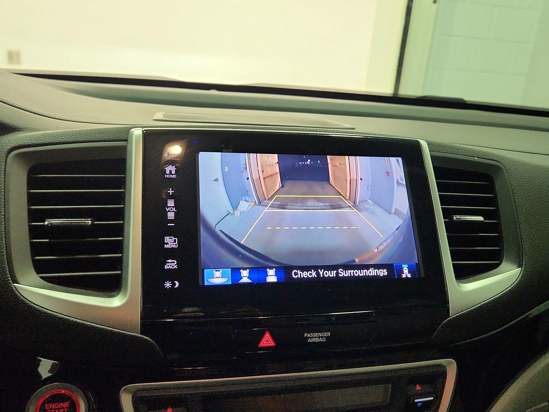 Thumbnail: 2019 Honda Ridgeline - 14