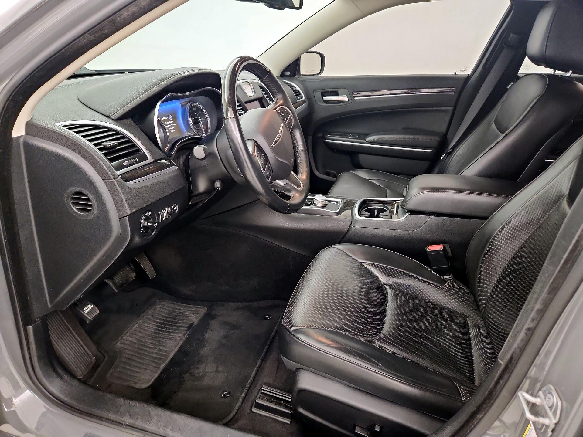 Thumbnail: 2018 Chrysler 300 - 11