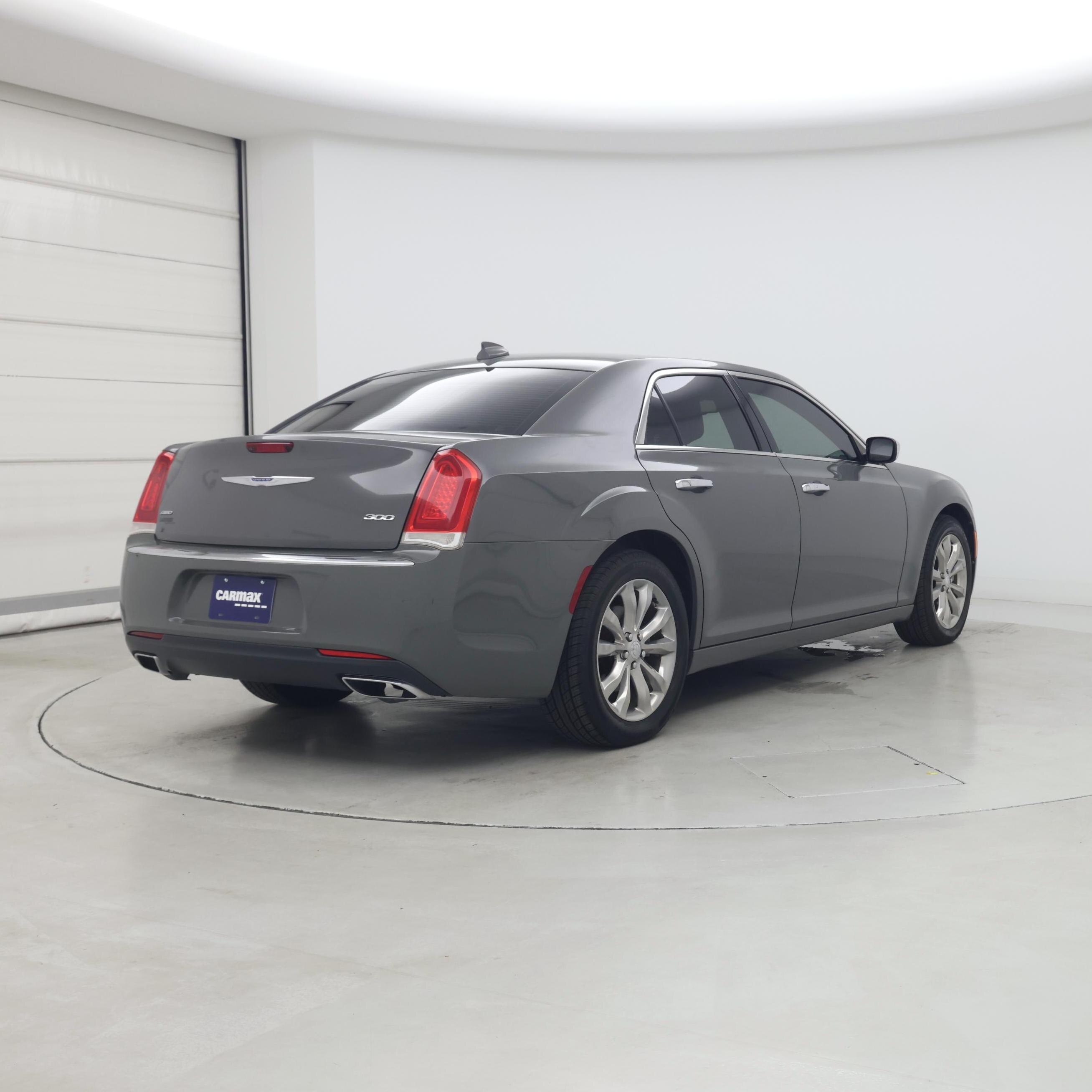 Thumbnail: 2018 Chrysler 300 - 8