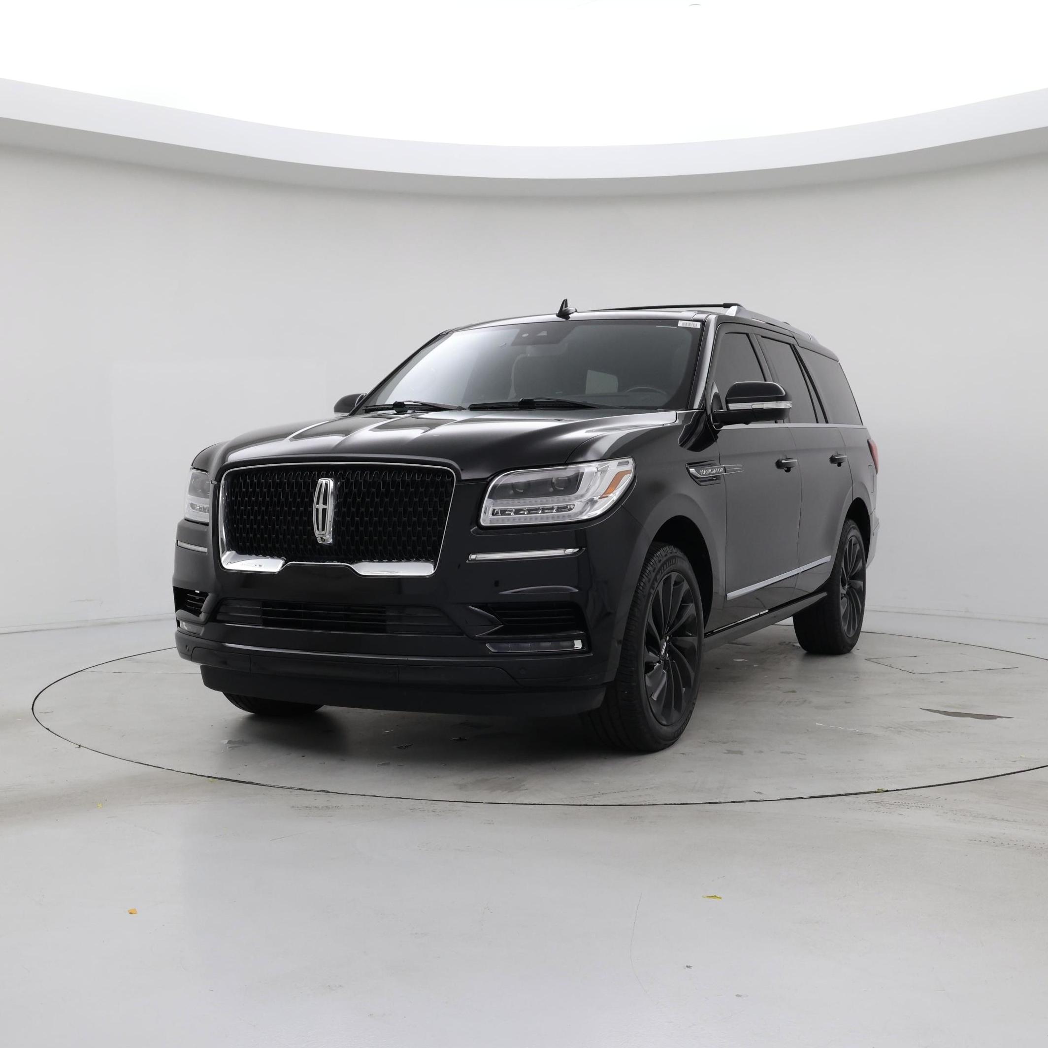 Thumbnail: 2021 Lincoln Navigator - 4