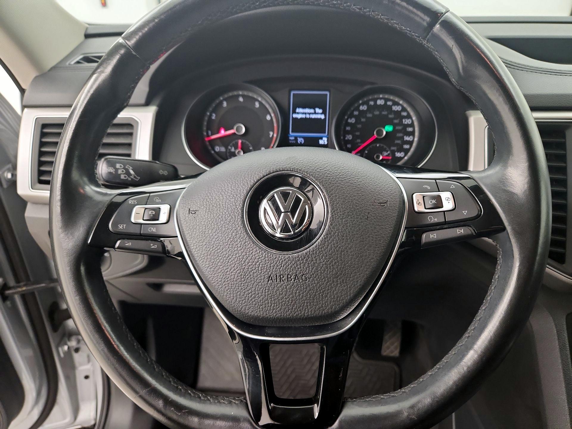 Thumbnail: 2018 Volkswagen Atlas - 10