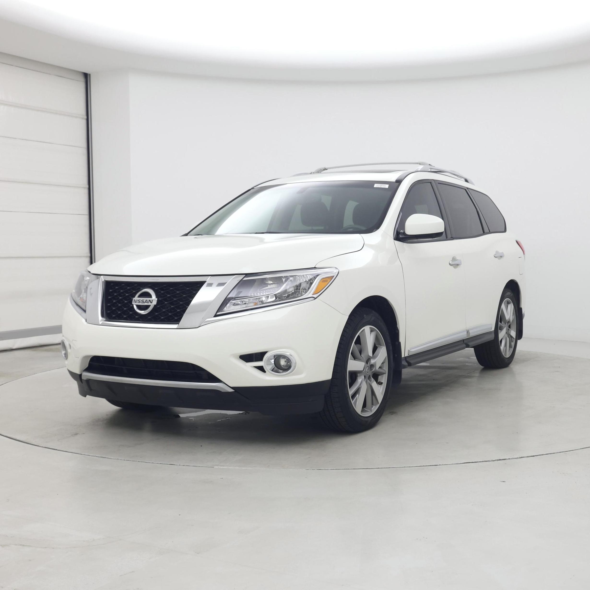 Thumbnail: 2015 Nissan Pathfinder - 4
