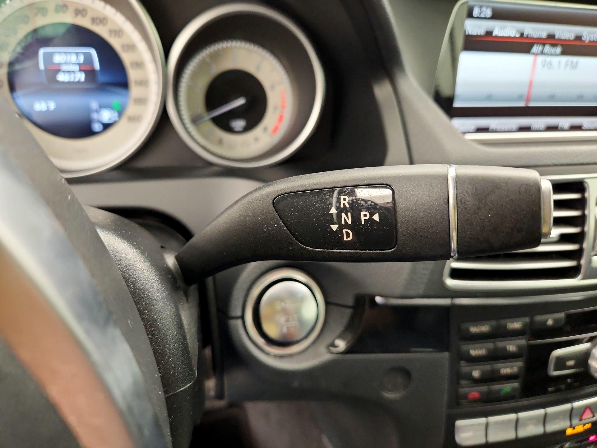 Thumbnail: 2015 Mercedes-Benz E-Class - 18