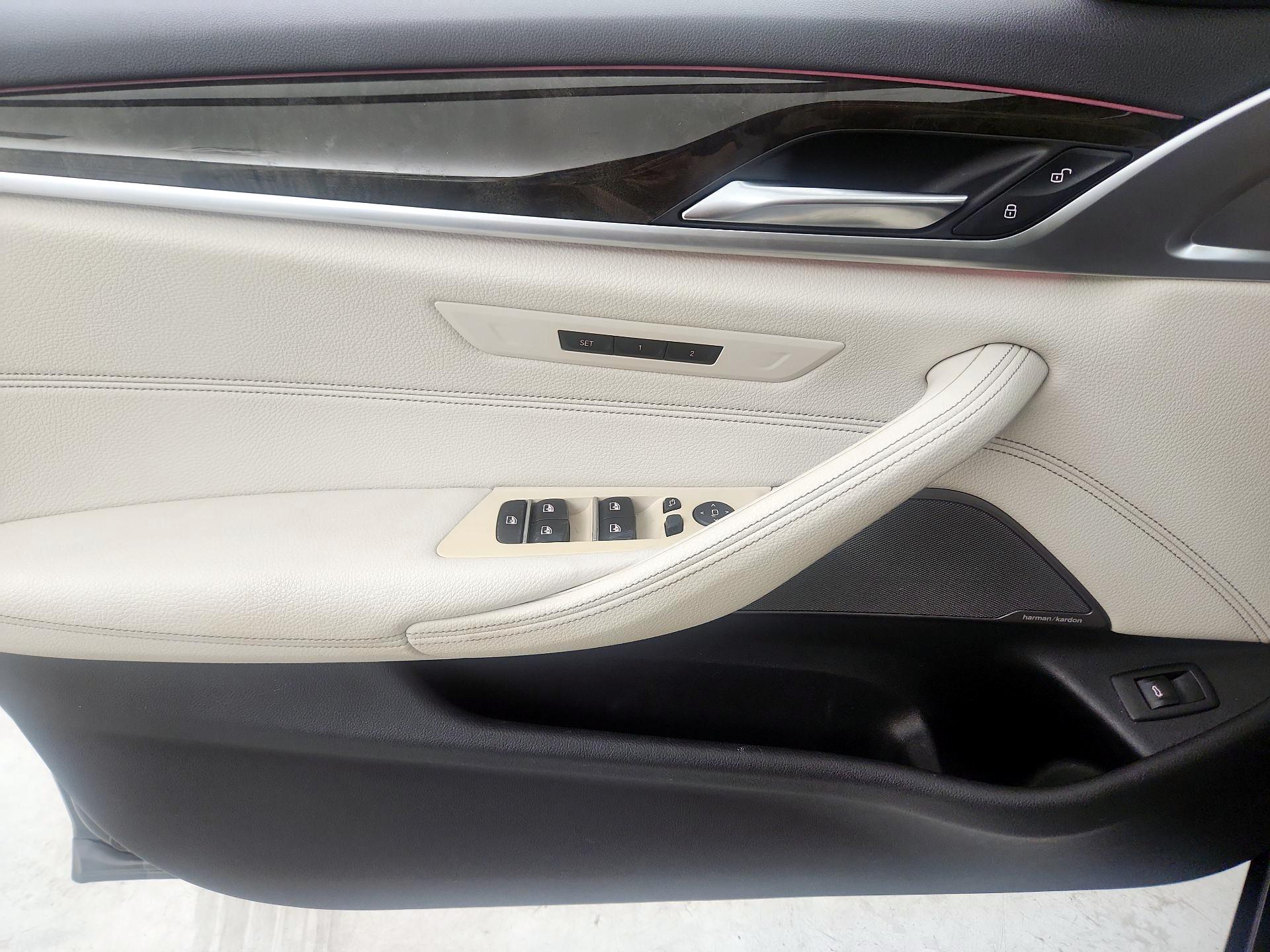 Thumbnail: 2020 BMW 5 Series - 12