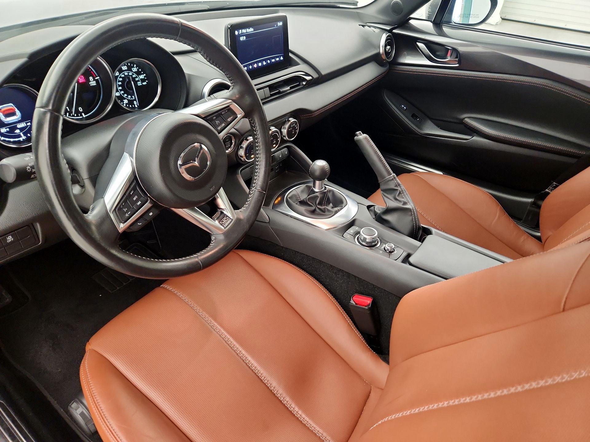 Thumbnail: 2022 Mazda MX-5 Miata - 9