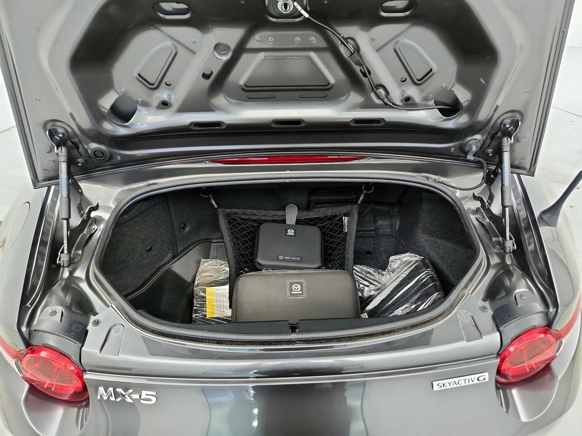 Thumbnail: 2022 Mazda MX-5 Miata - 16