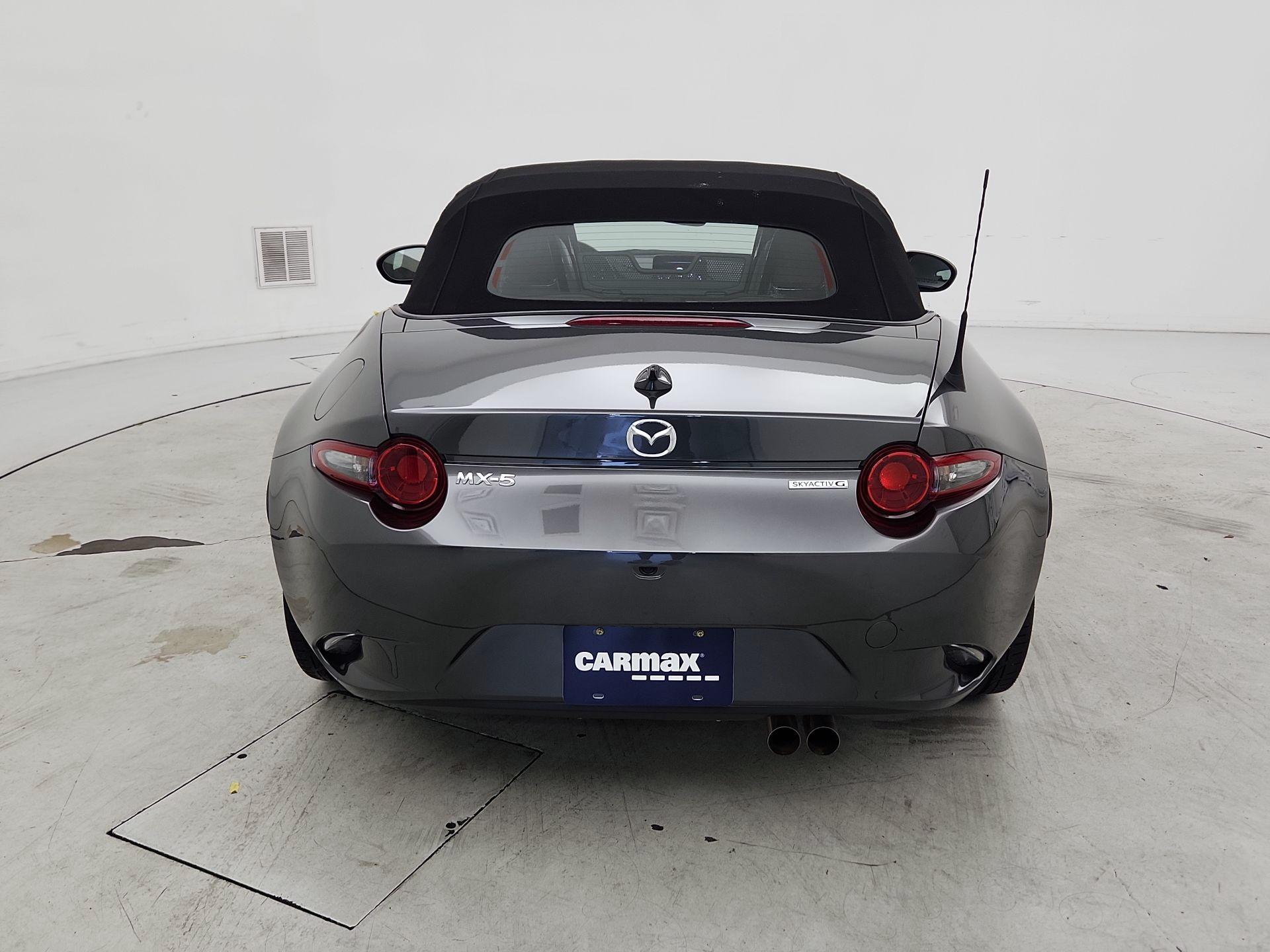 Thumbnail: 2022 Mazda MX-5 Miata - 6